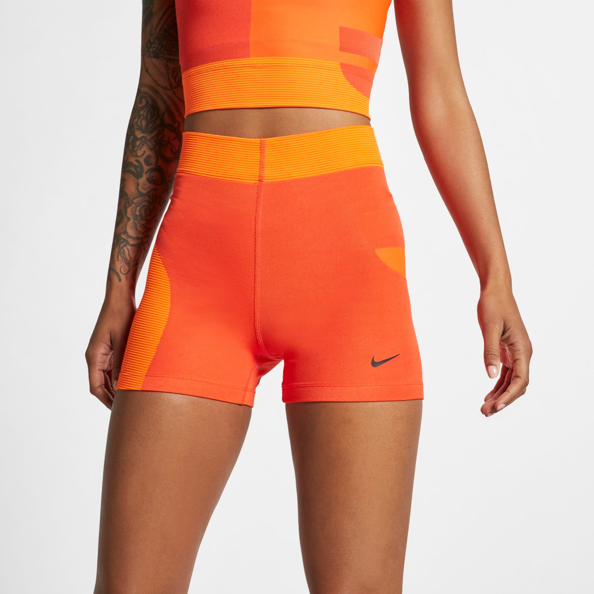 Shorts Nike Pro Hypercool Feminino - Foto 1