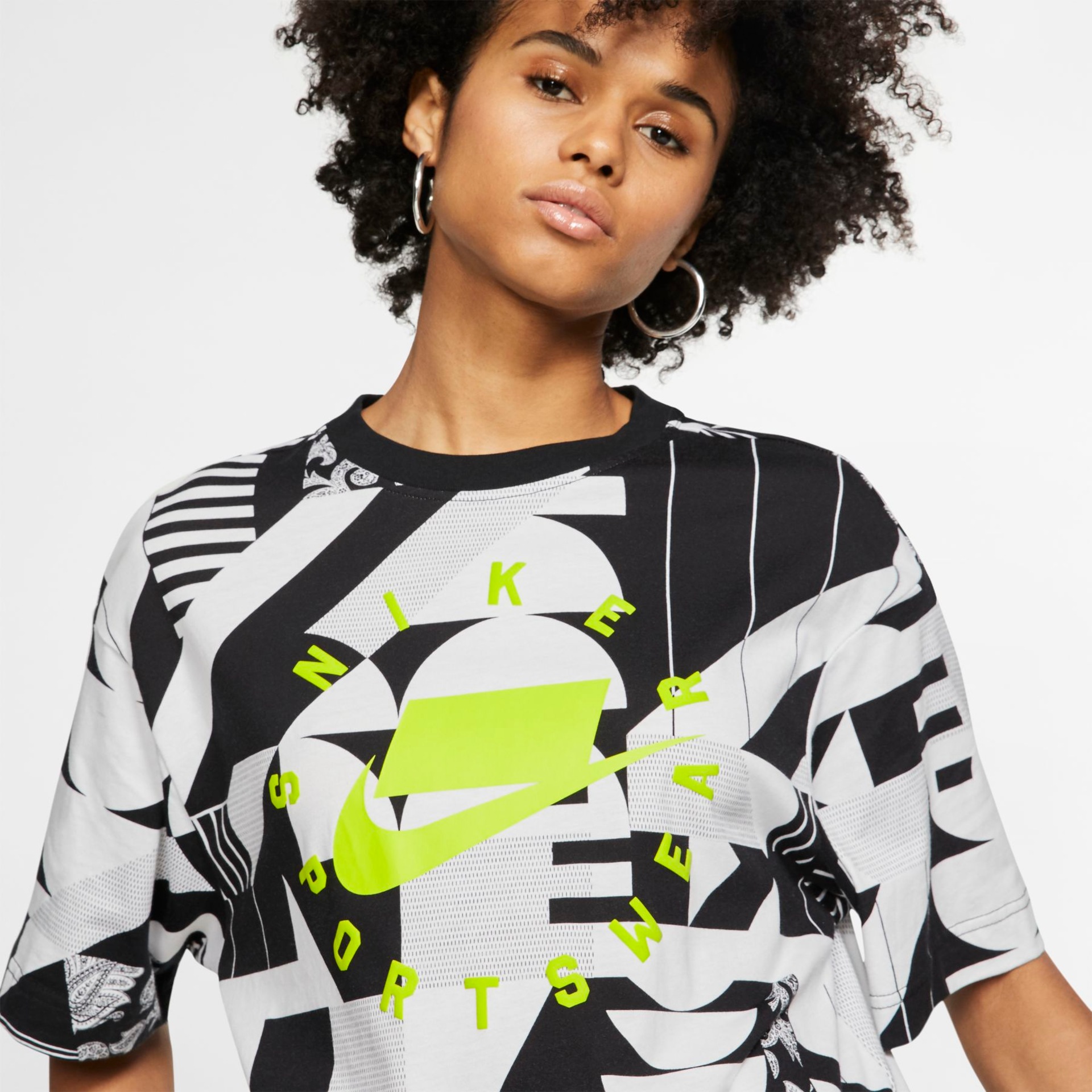 Camiseta Nike Sportswear AOP Unissex - Foto 3