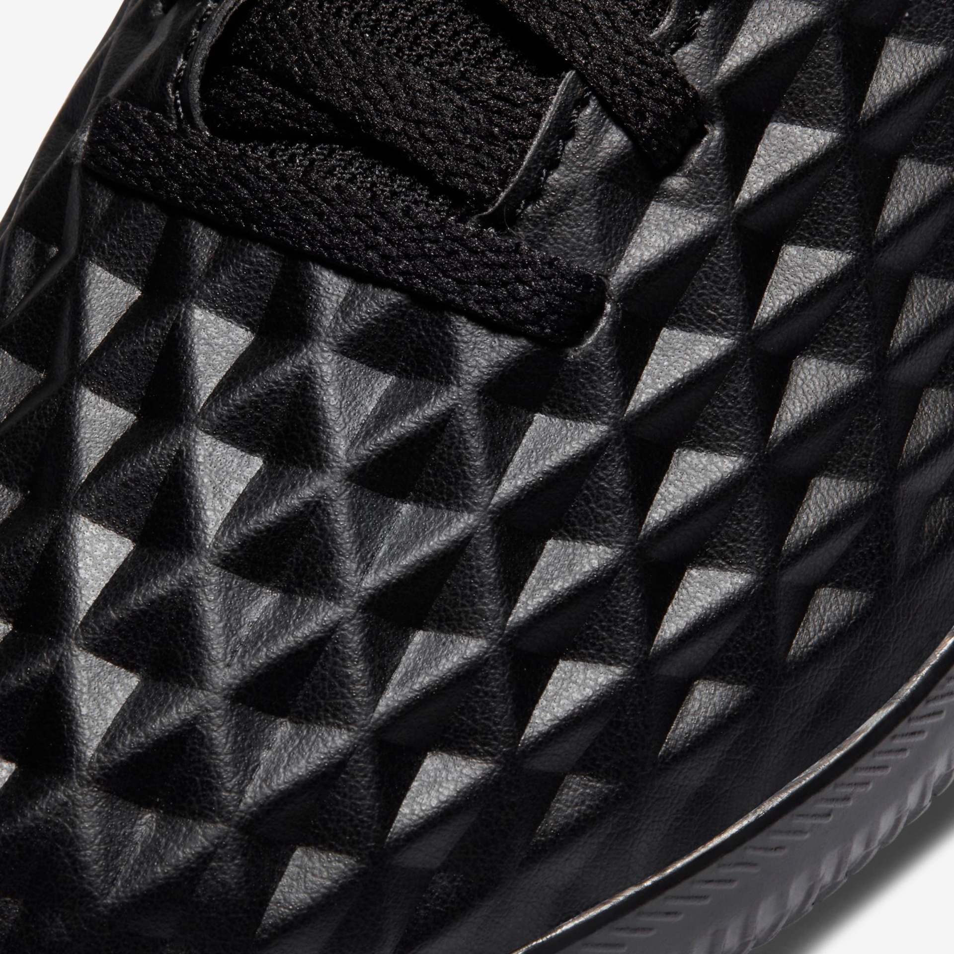 Chuteira Nike Tiempo Legend 8 Club Infantil Futsal - Foto 7