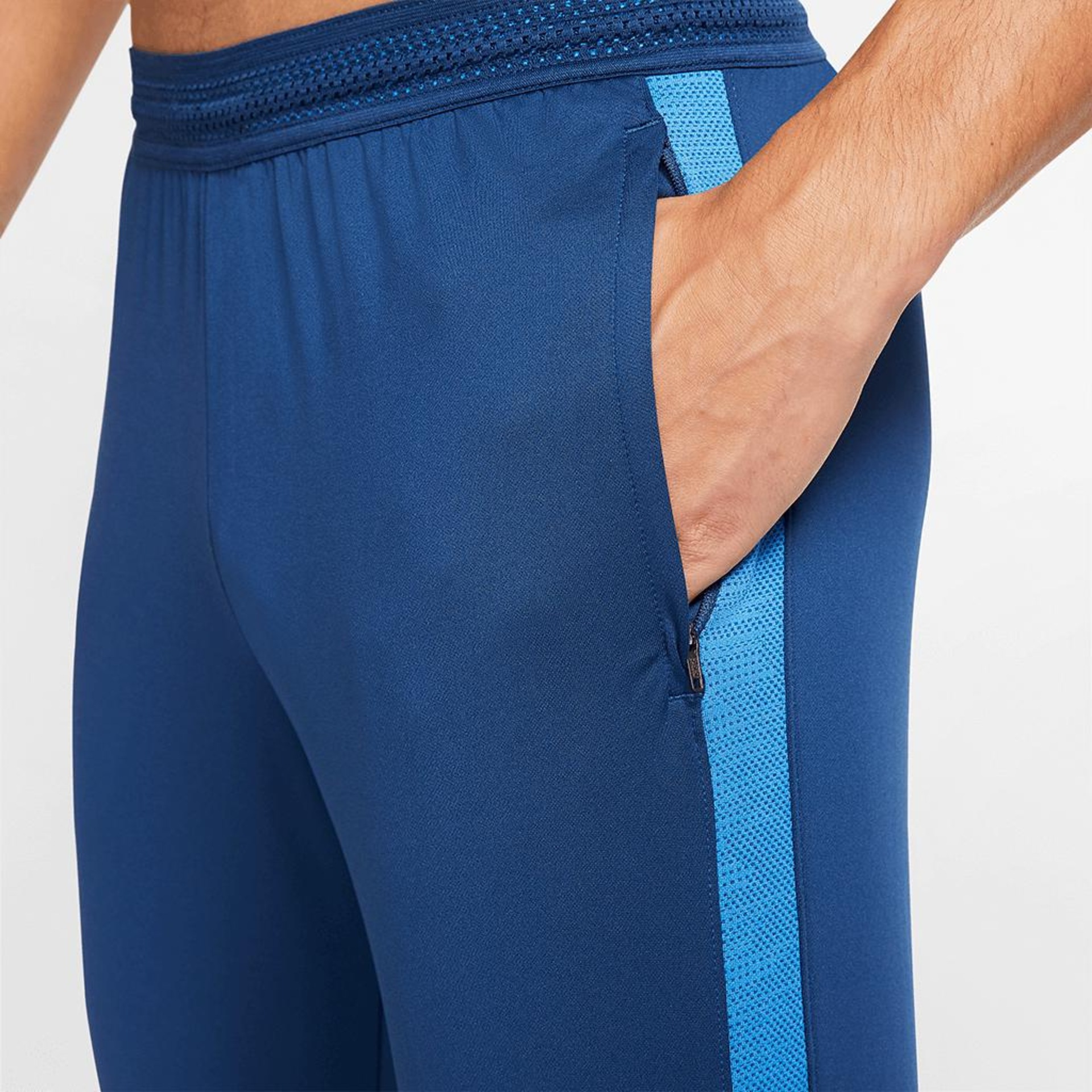 Calça Nike Dri-FIT Strike Masculina - Foto 3