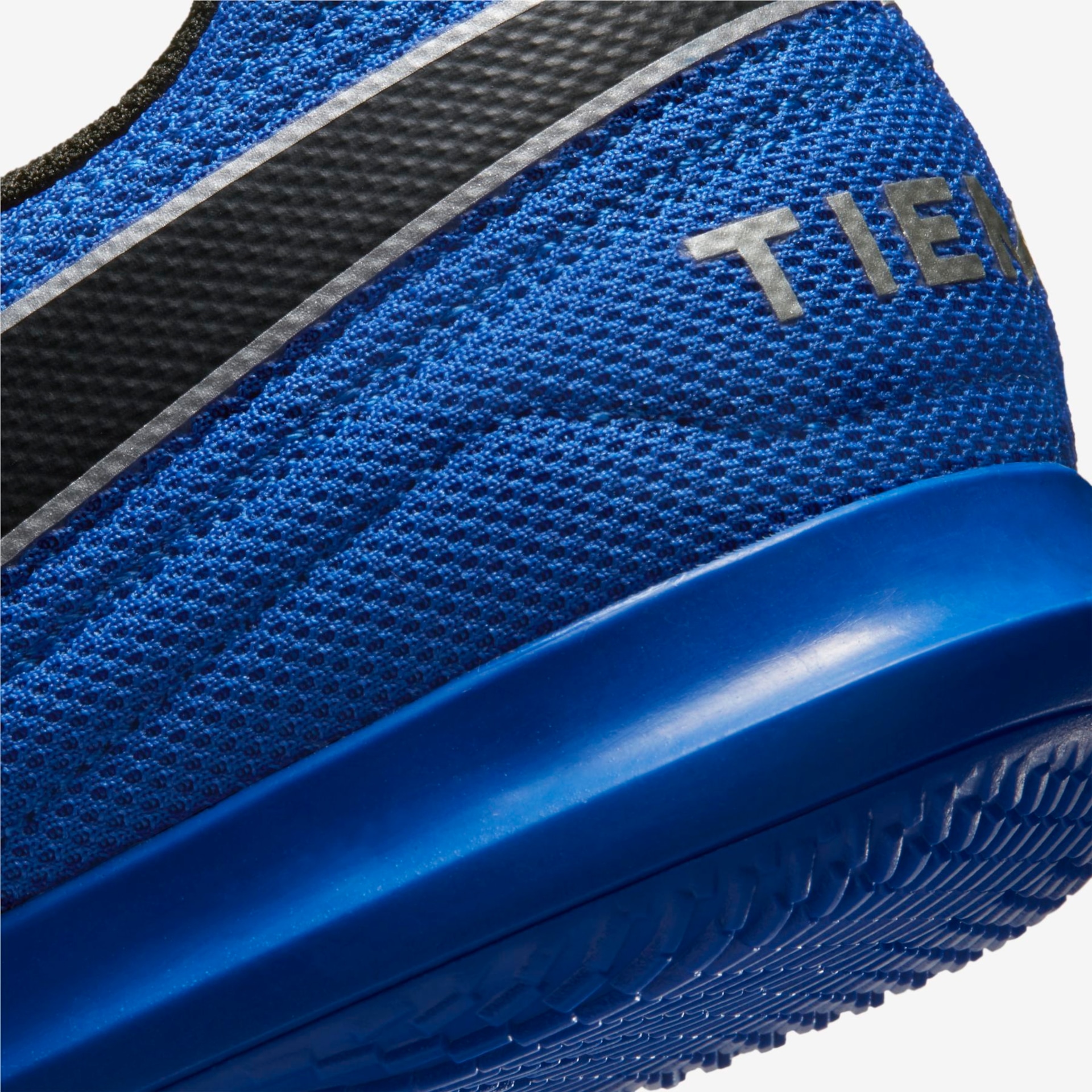 Chuteira Nike Tiempo Legend 8 Club Futsal - Foto 8