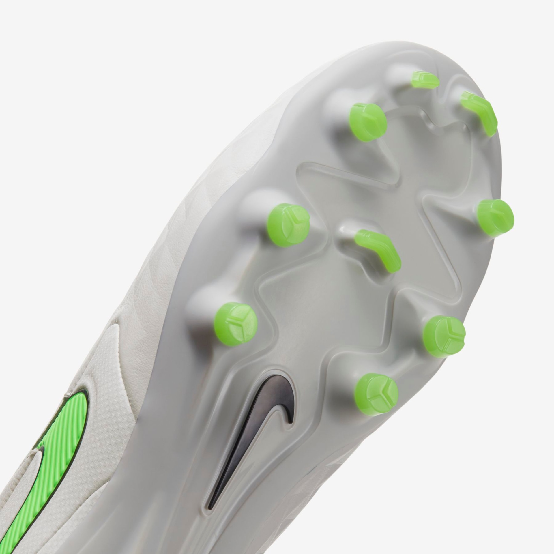 Chuteira Nike Tiempo Legend 8 Pro Campo - Foto 7