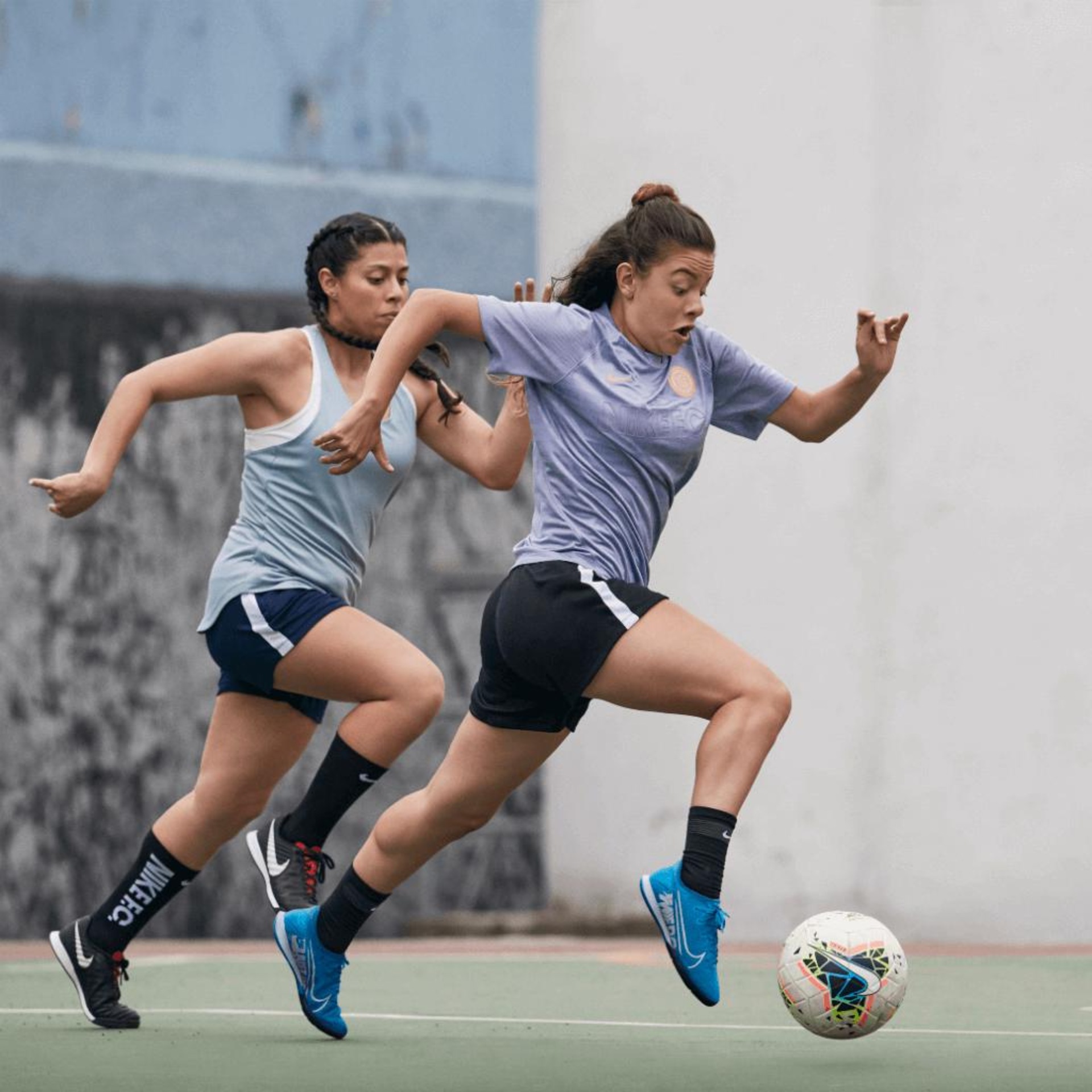 Chuteira Nike Mercurial Vapor 13 Pro Futsal - Foto 8