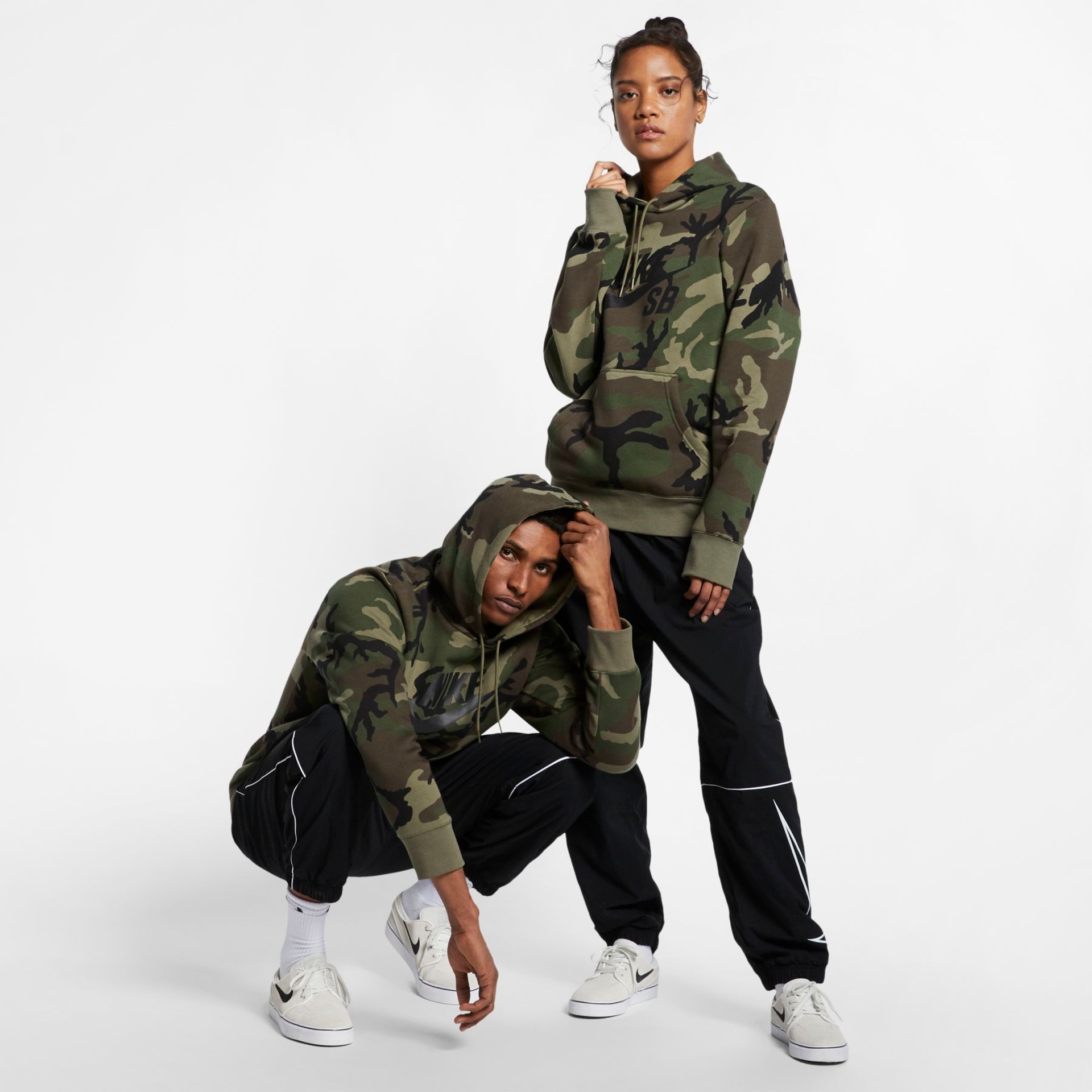 Blusão Nike SB Camo Skate Masculino - Foto 1