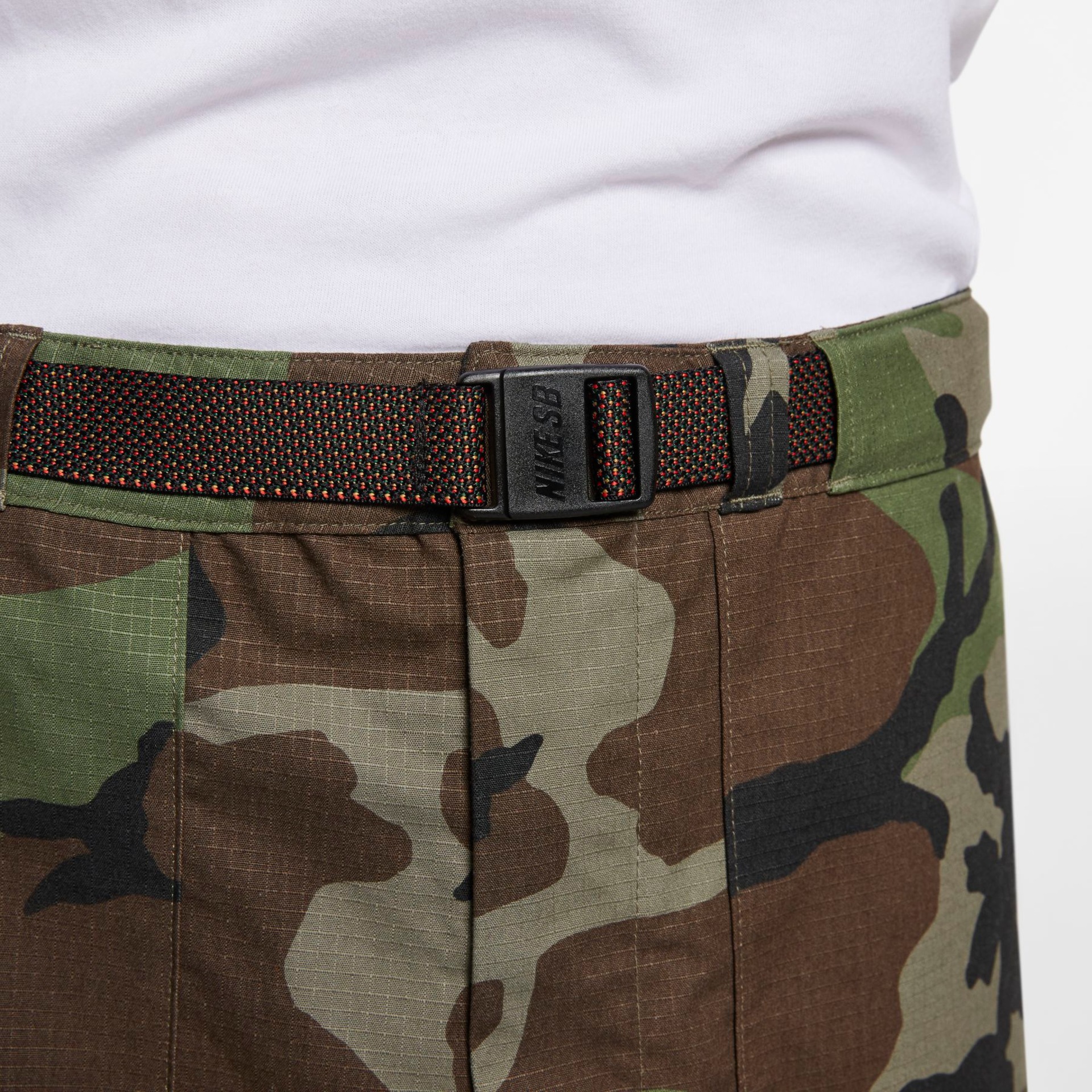 Shorts Nike SB Camo Masculino - Foto 3