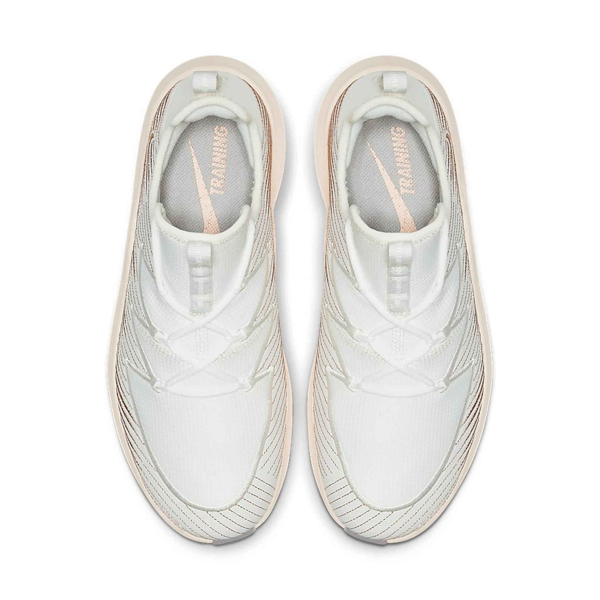 Tênis Nike Free TR 9 Metallic Feminino - Foto 4