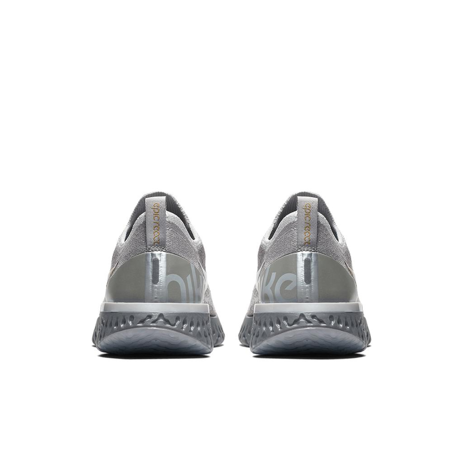 Tênis Nike Epic React Flyknit Metallic Feminino - Foto 6