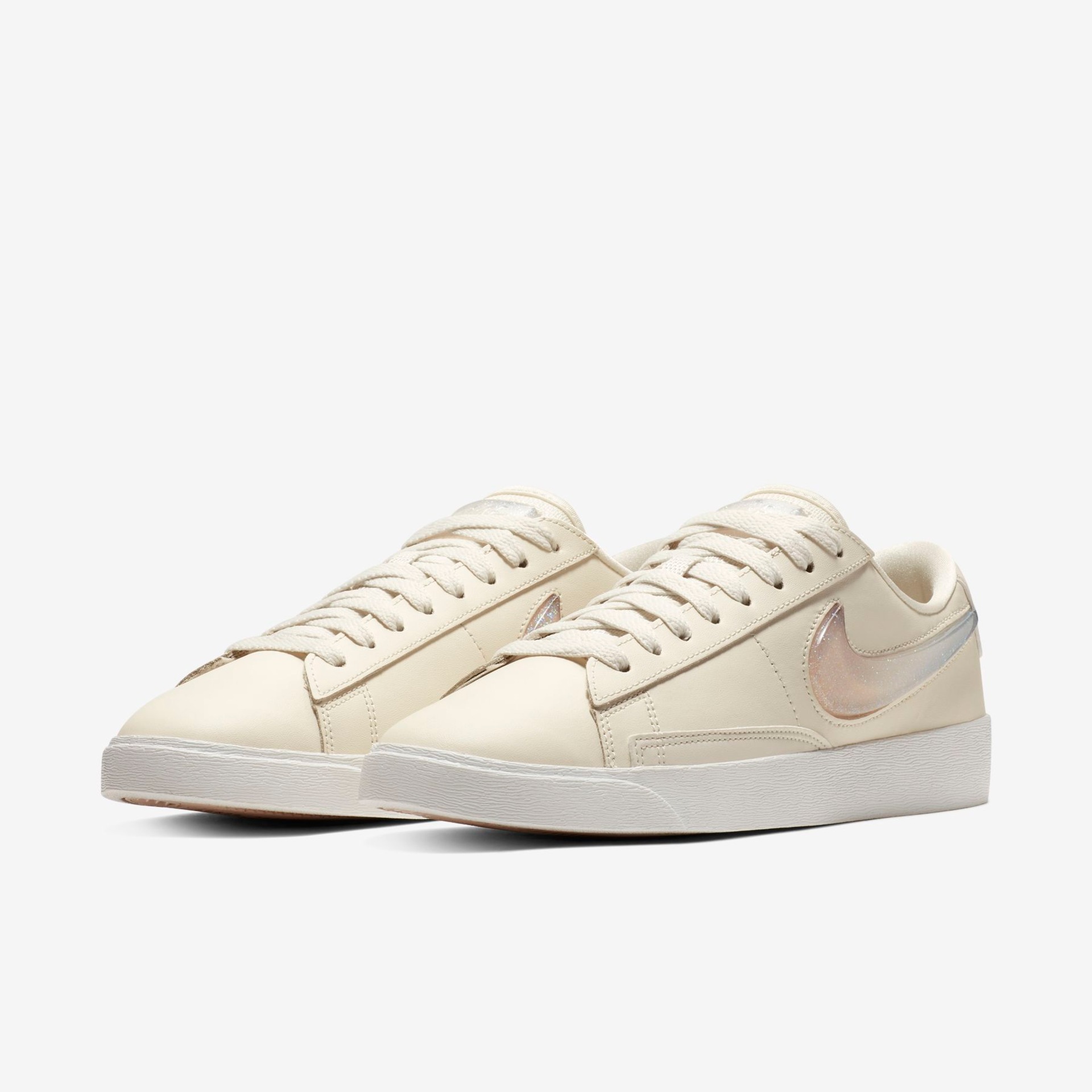 Tênis Nike Blazer Low Lux Feminino - Foto 5