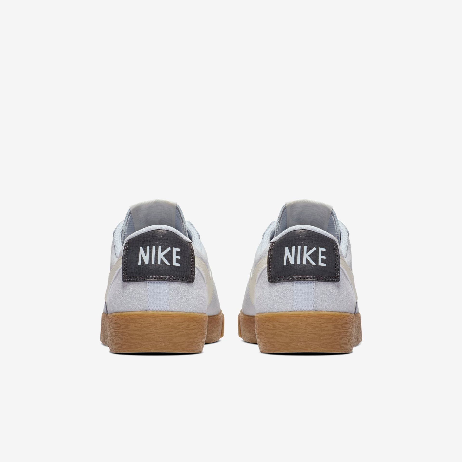 Tênis Nike Blazer Low SD Feminino - Foto 6