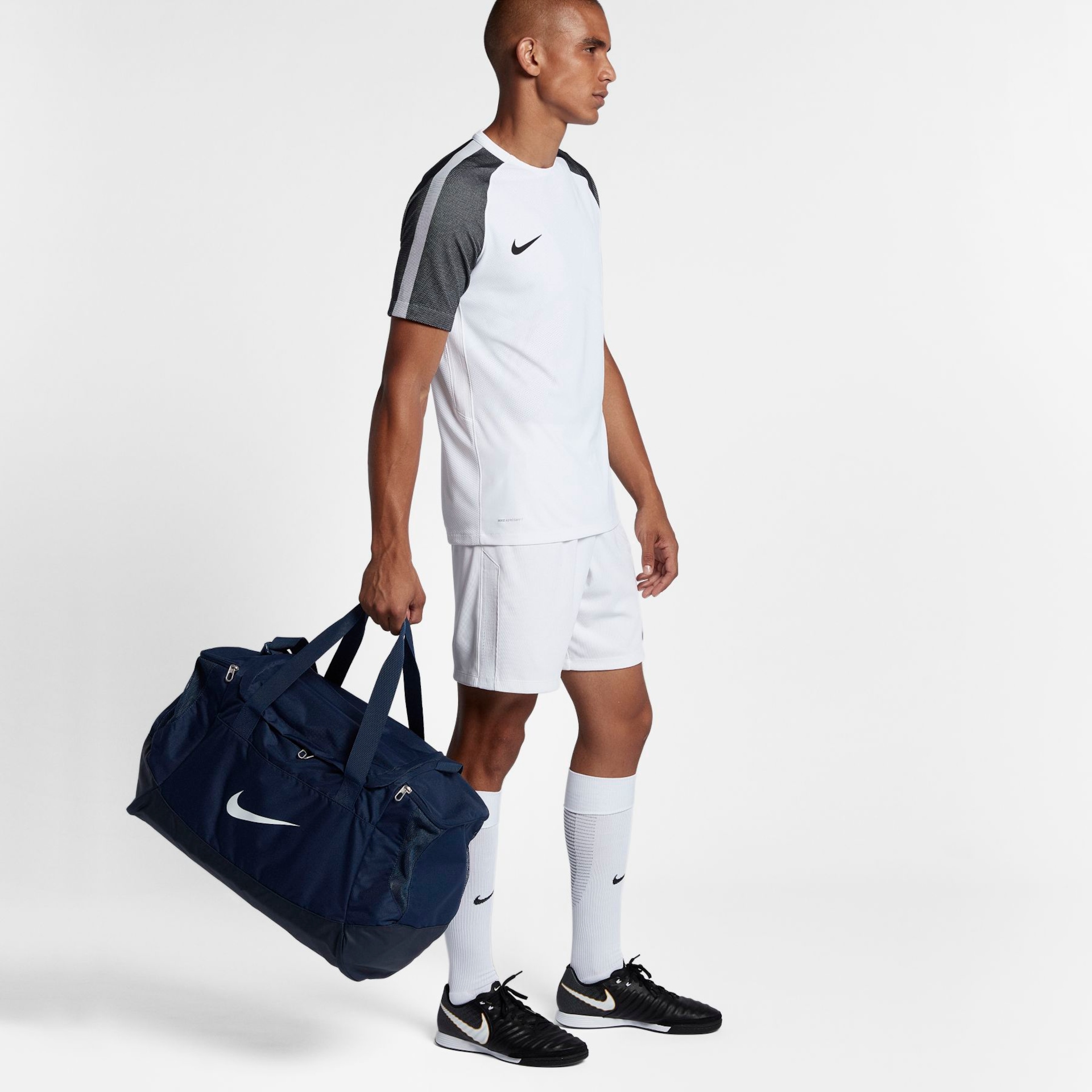 Bolsa Nike Club Team Duffel (Média) Masculina - Foto 4