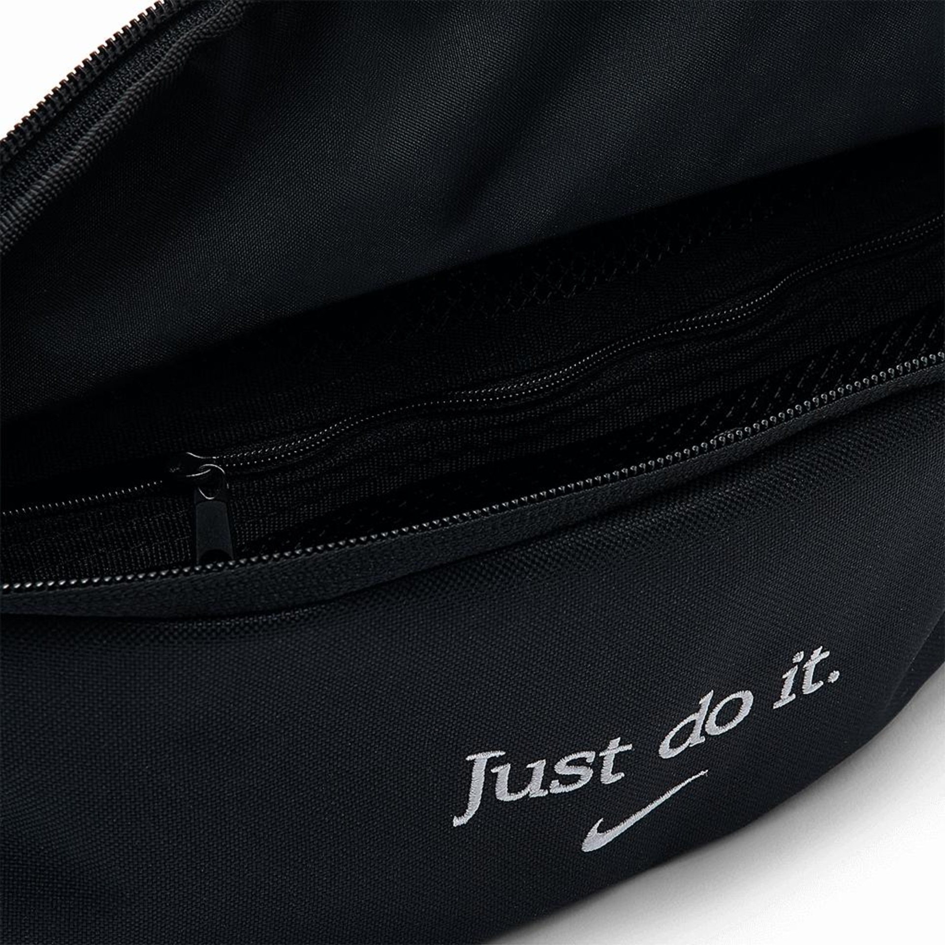 Pochete Nike Heritage Hip Unissex - Foto 5