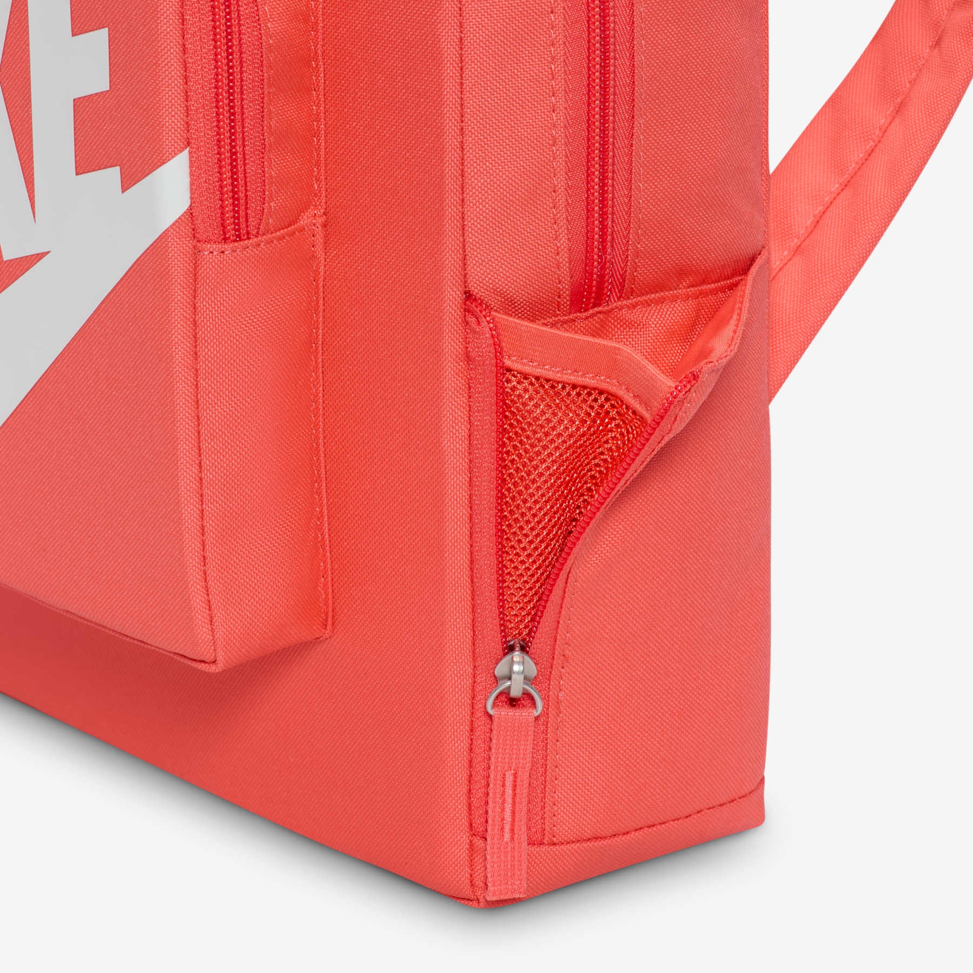 Mochila Nike Classic Infantil - Foto 6