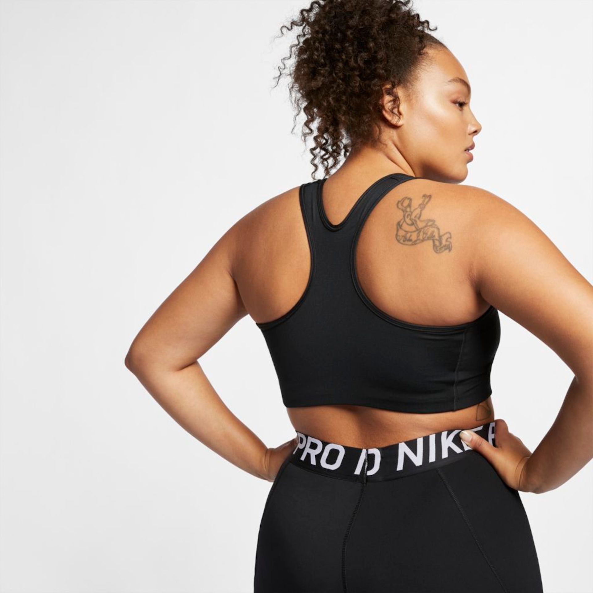 Plus Size - Top Nike Swoosh Feminino - Foto 4