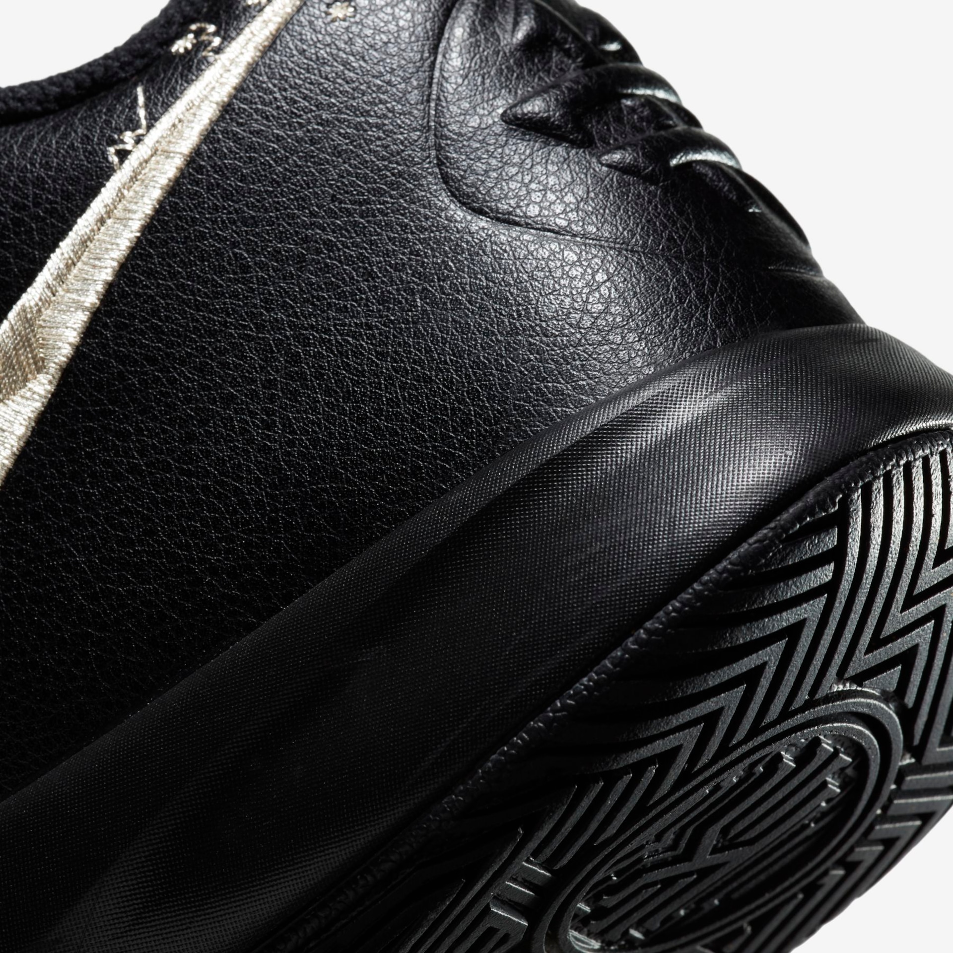 Tênis Nike Kyrie Flytrap III Masculino - Foto 8