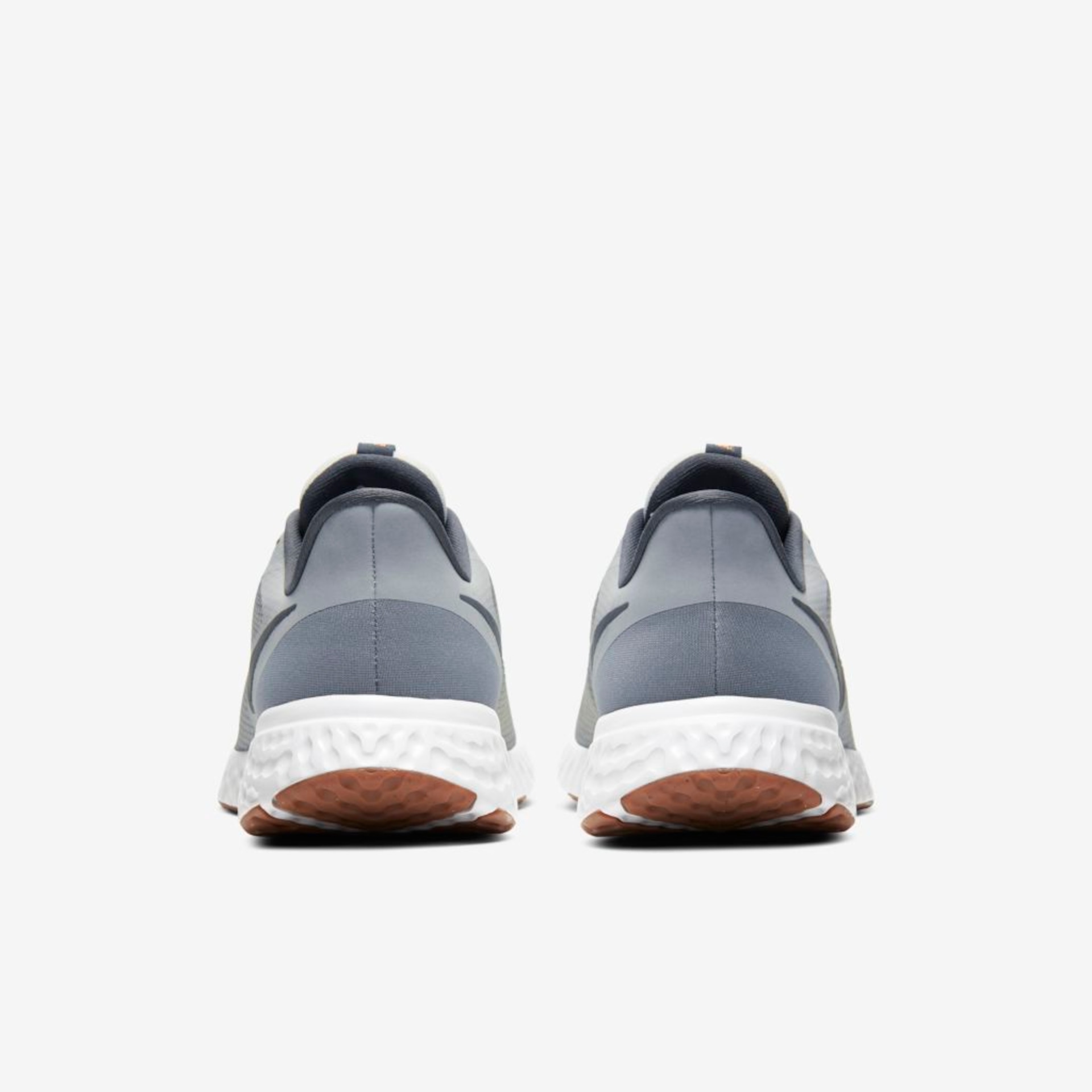 TENIS NIKE REVOLUTION 5 - Foto 6