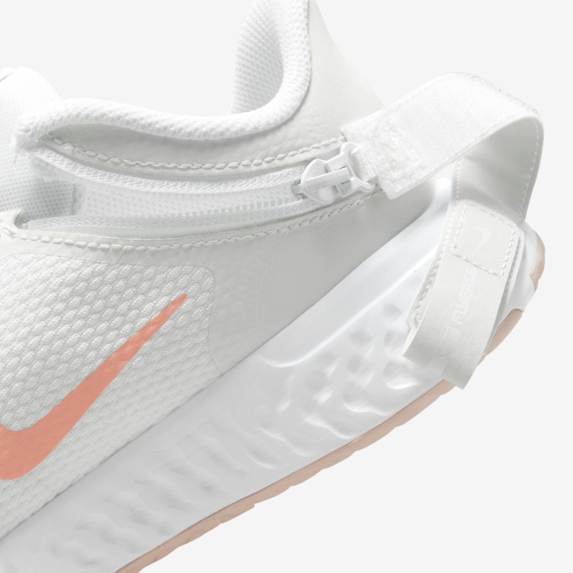 Tênis Nike Revolution 5 FlyEase Feminino - Foto 9