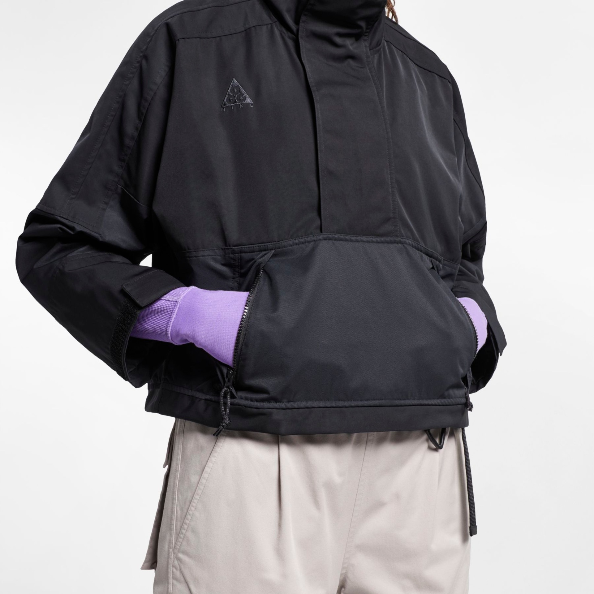 Blusão Nike ACG Anorak Feminino - Foto 4