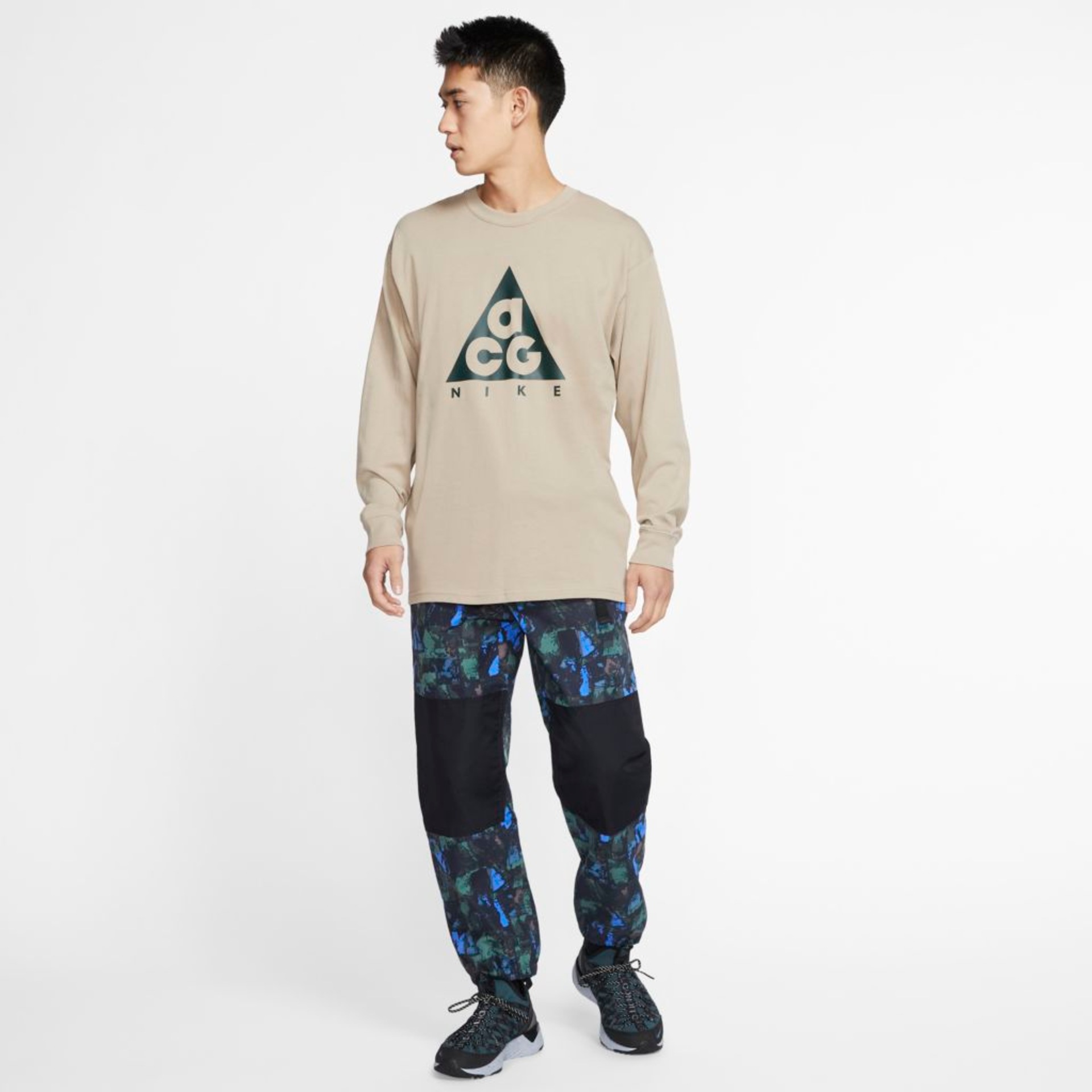 Camiseta Nike ACG Unissex - Foto 4