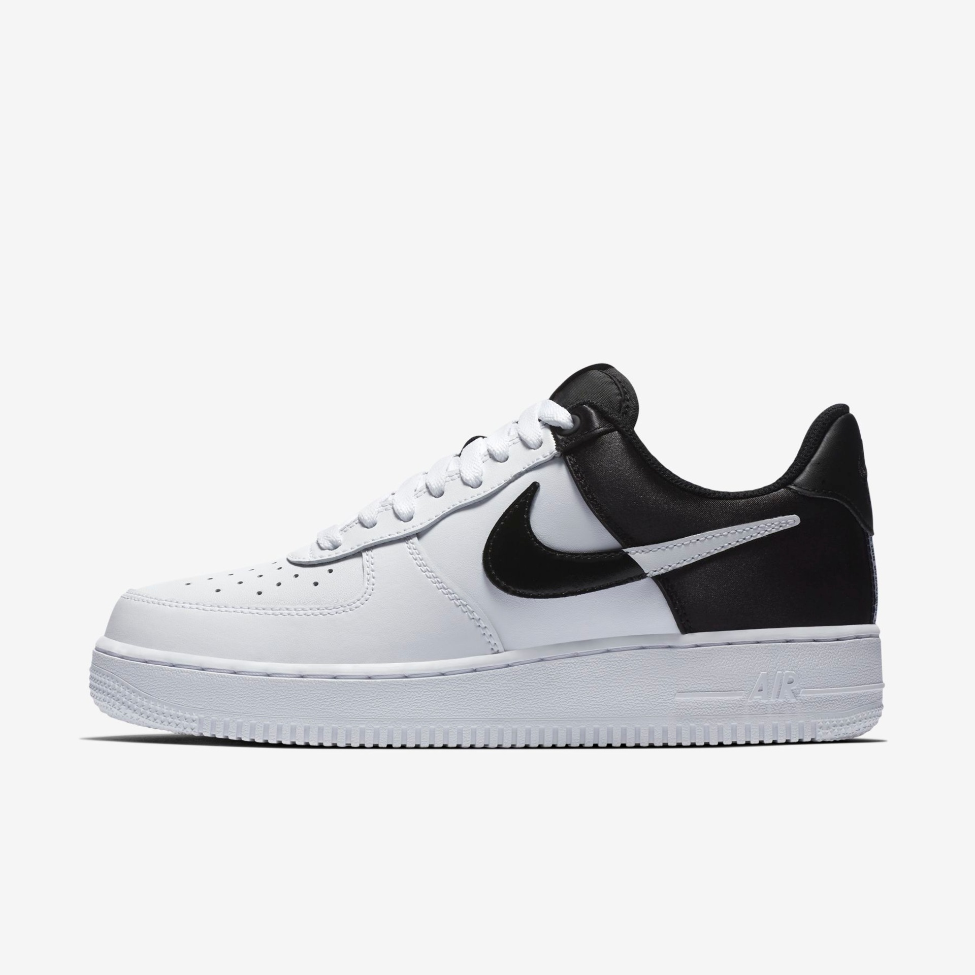 Tênis Nike Air Force 1 NBA Masculino - Foto 1