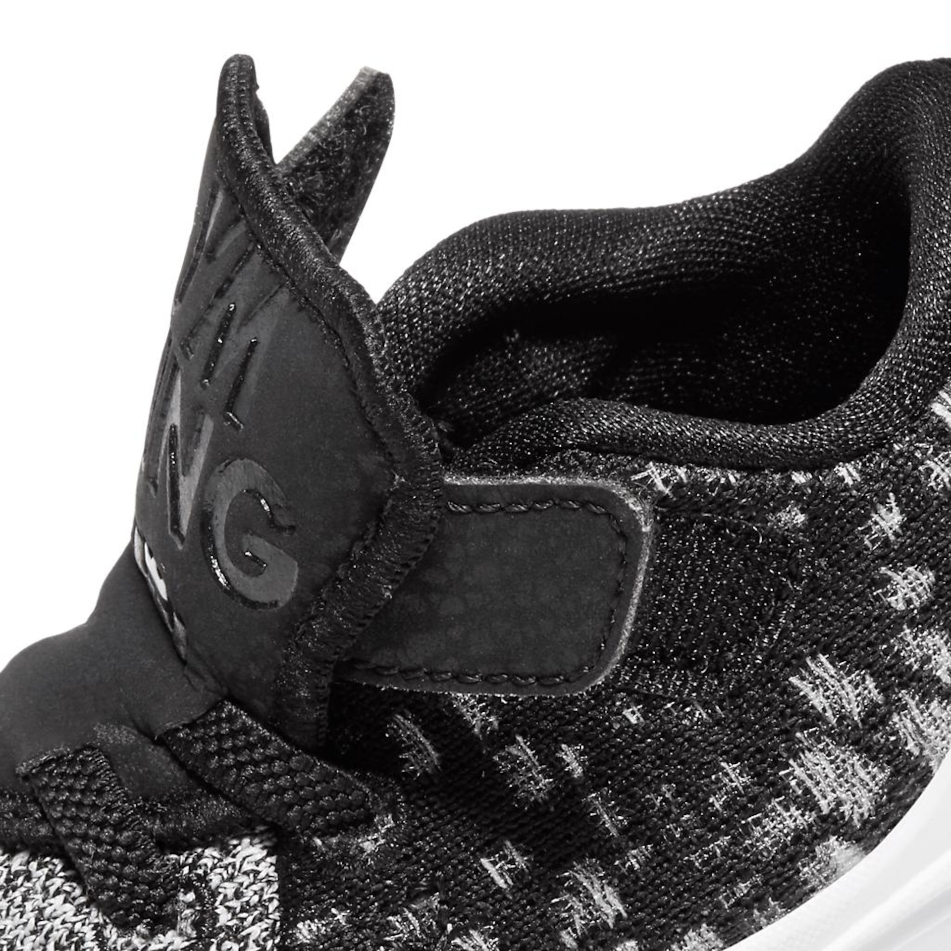 Tênis Nike LeBron 17 Infantil - Foto 5