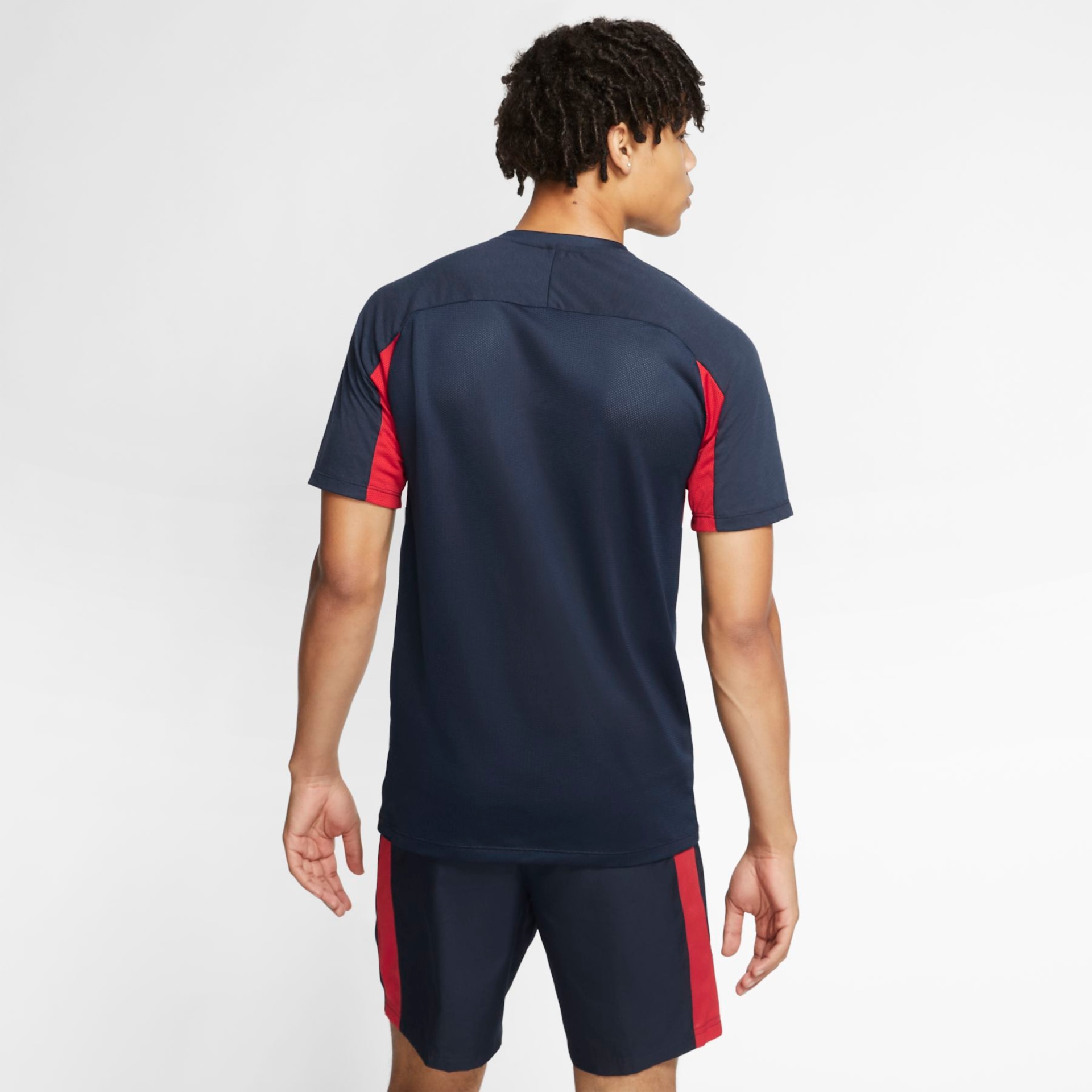 Camiseta Nike Dri-FIT Academy Masculina - Foto 2