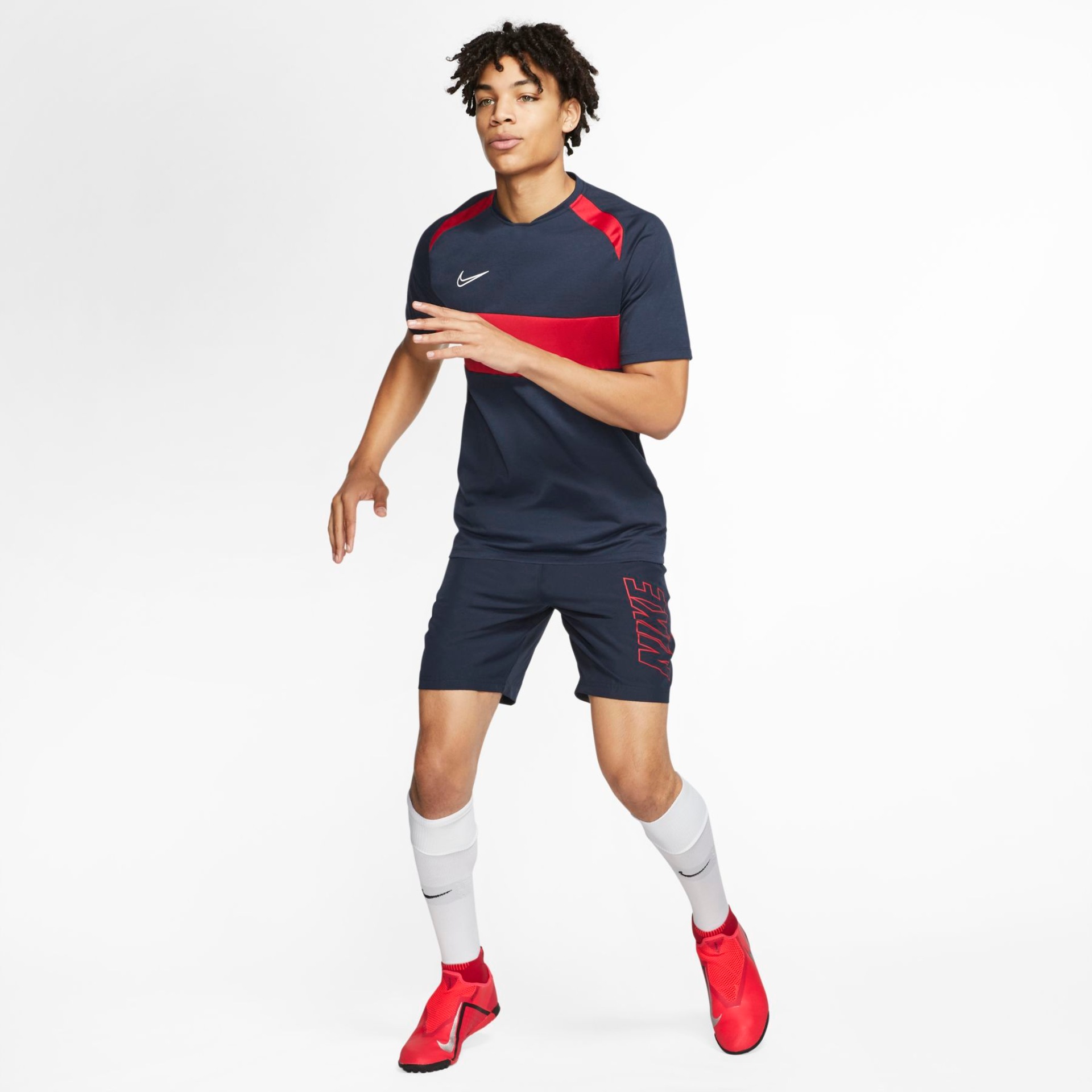 Camiseta Nike Dri-FIT Academy Masculina - Foto 4