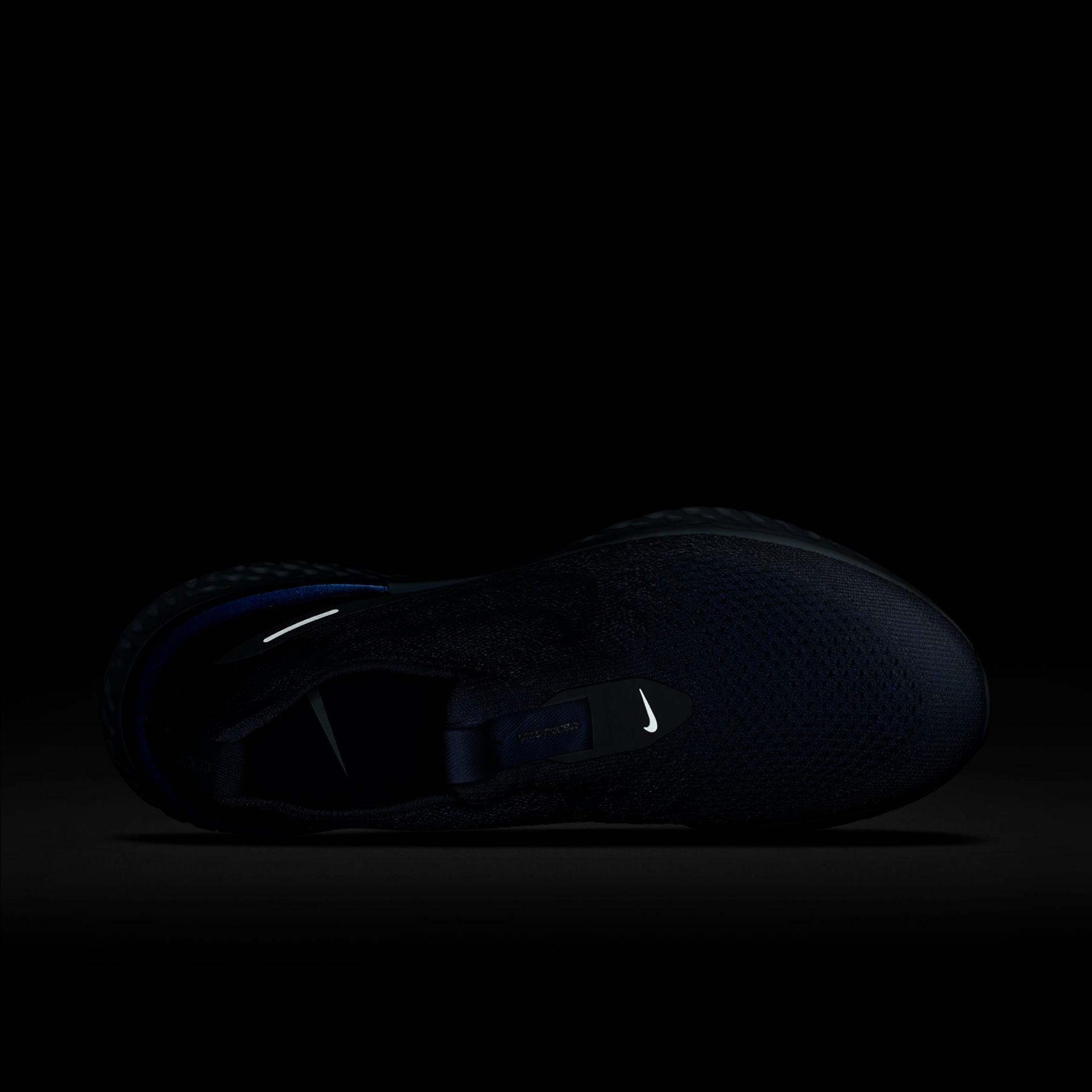 Tênis Nike Epic Phantom React Flyknit Feminino - Foto 7