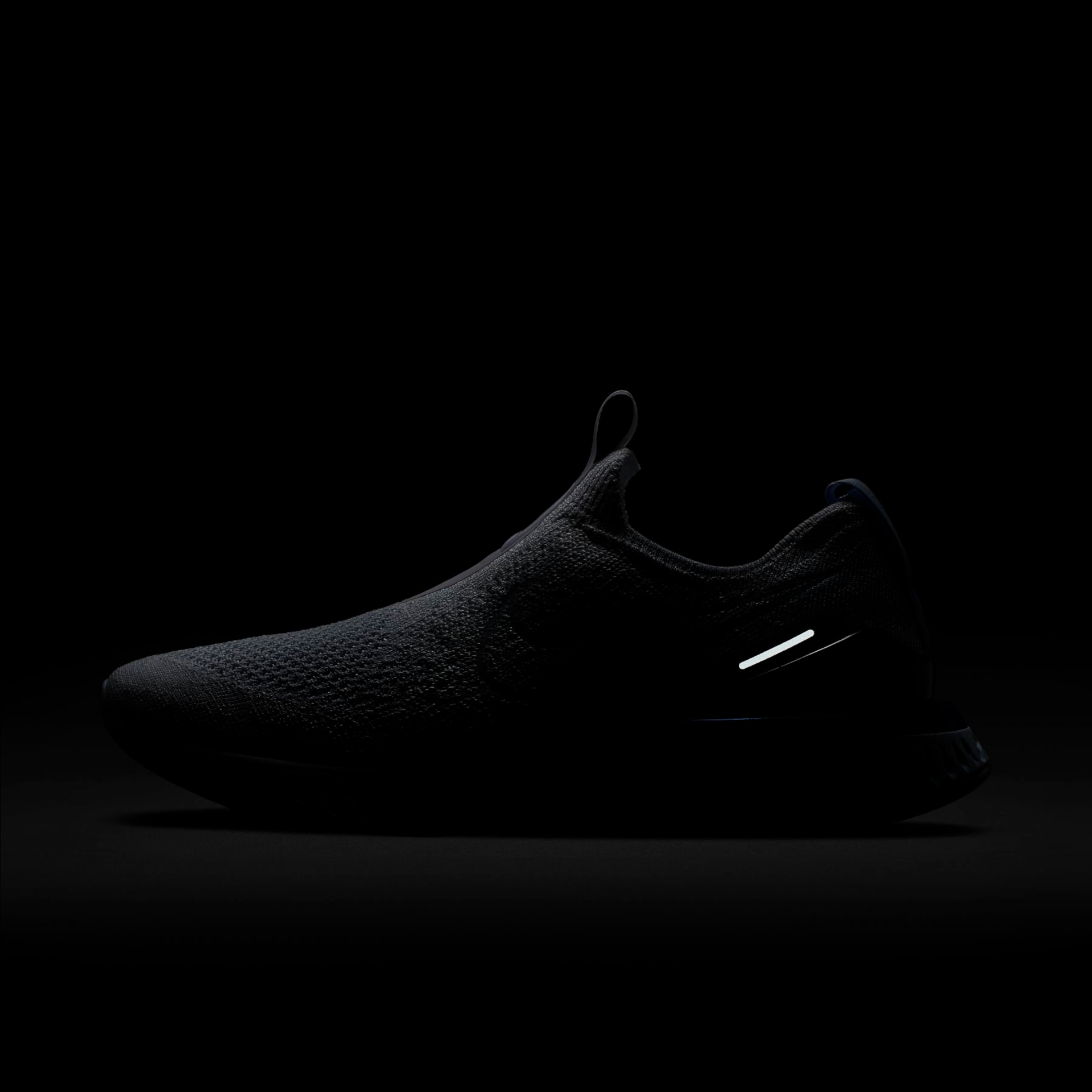 Tênis Nike Epic Phantom React Flyknit Feminino - Foto 8