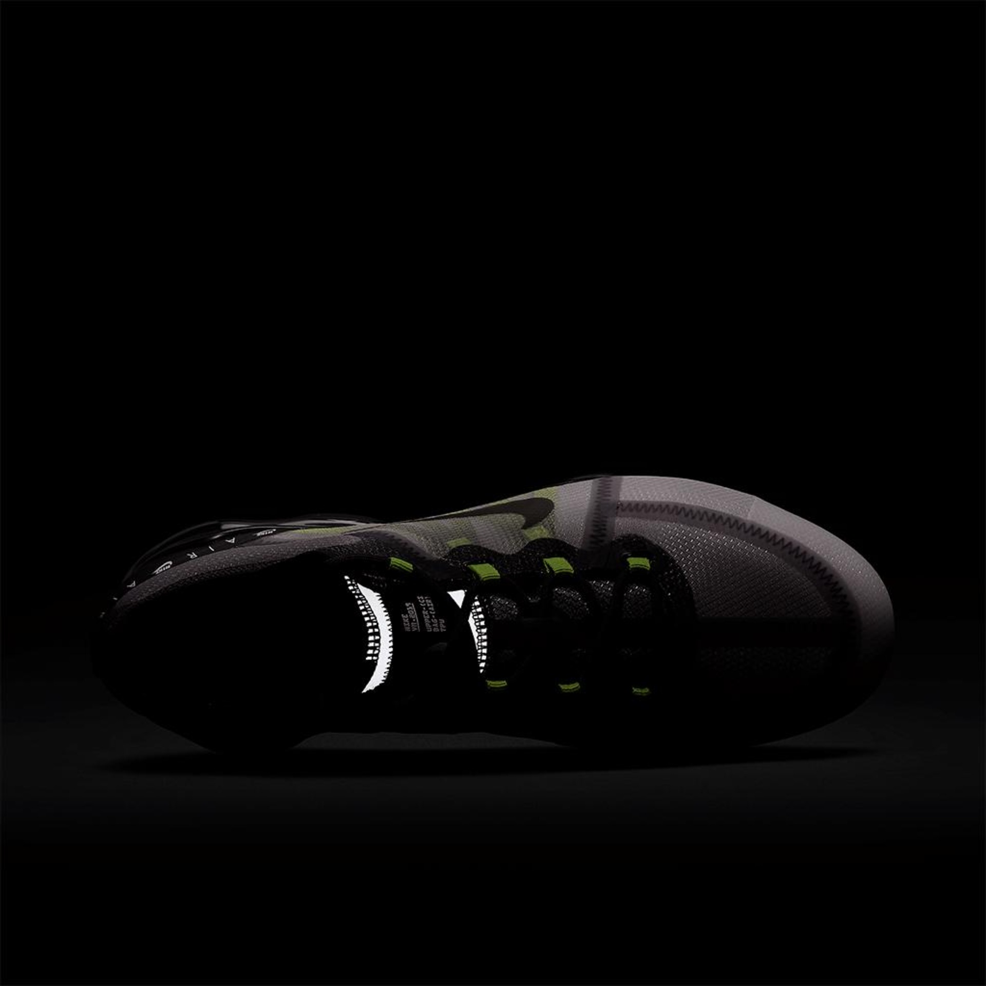 Tênis Nike Air VaporMax LX Masculino - Foto 7