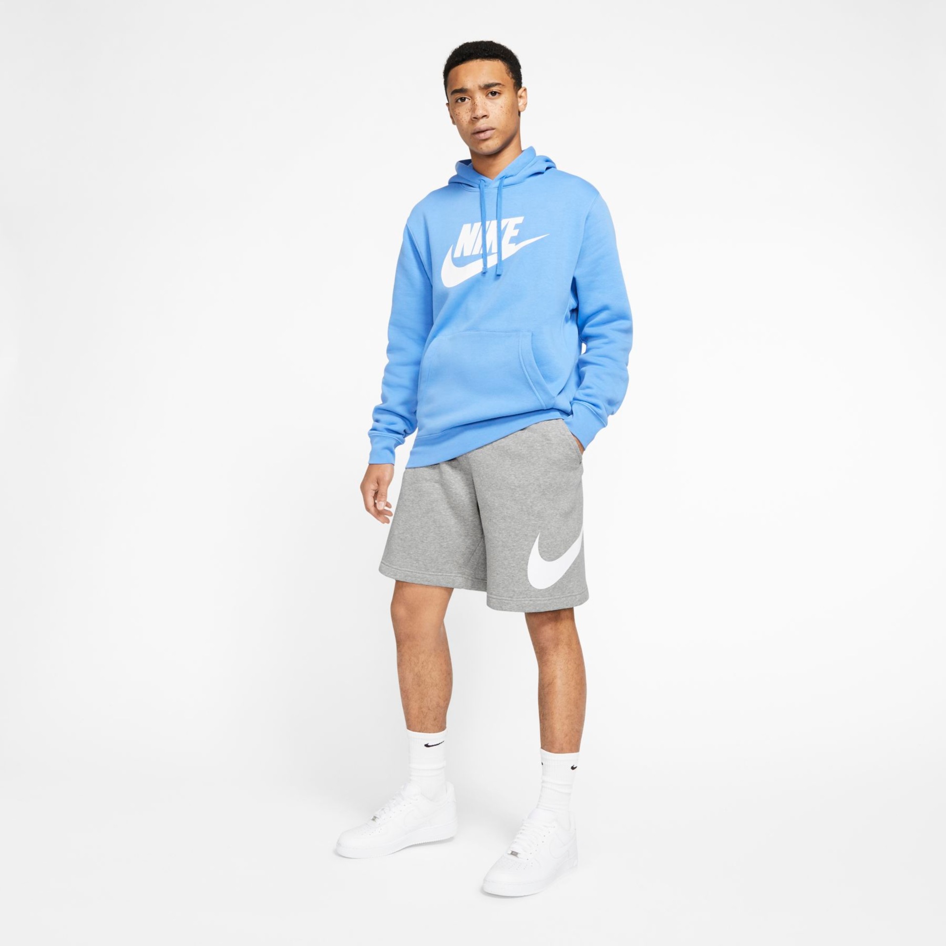 Shorts Nike Sportswear Club Masculino - Foto 8