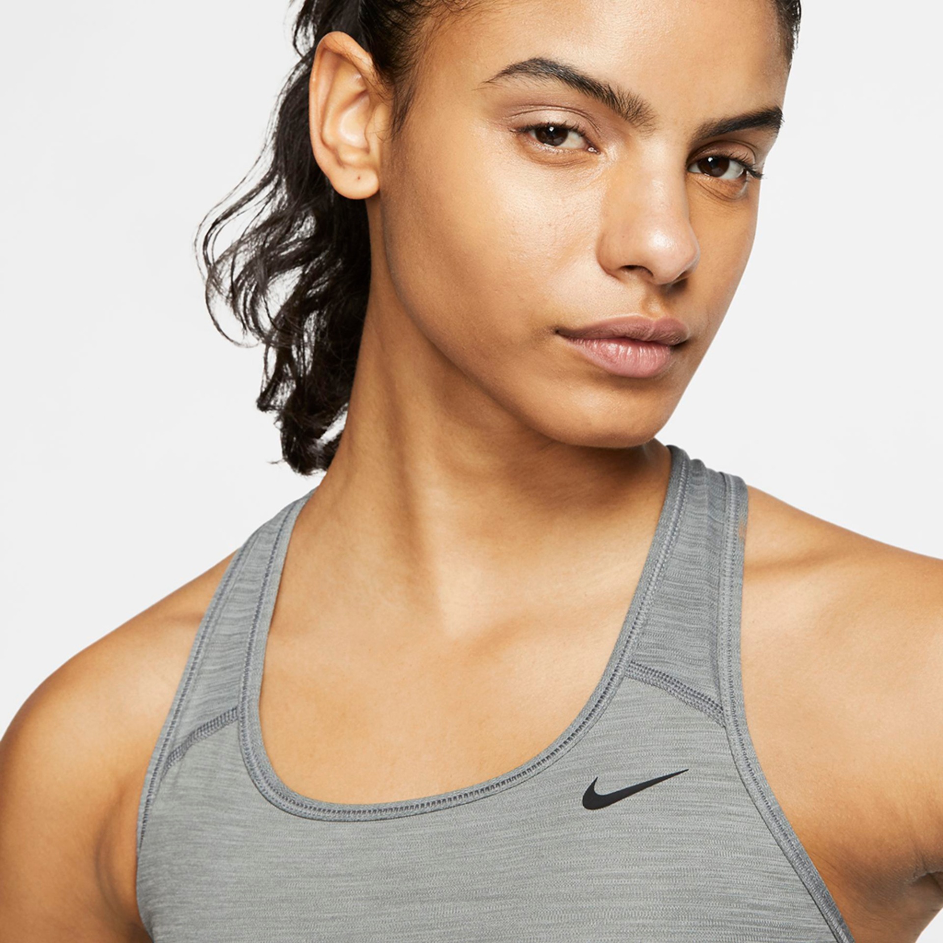 Top Nike Swoosh Feminino - Foto 3