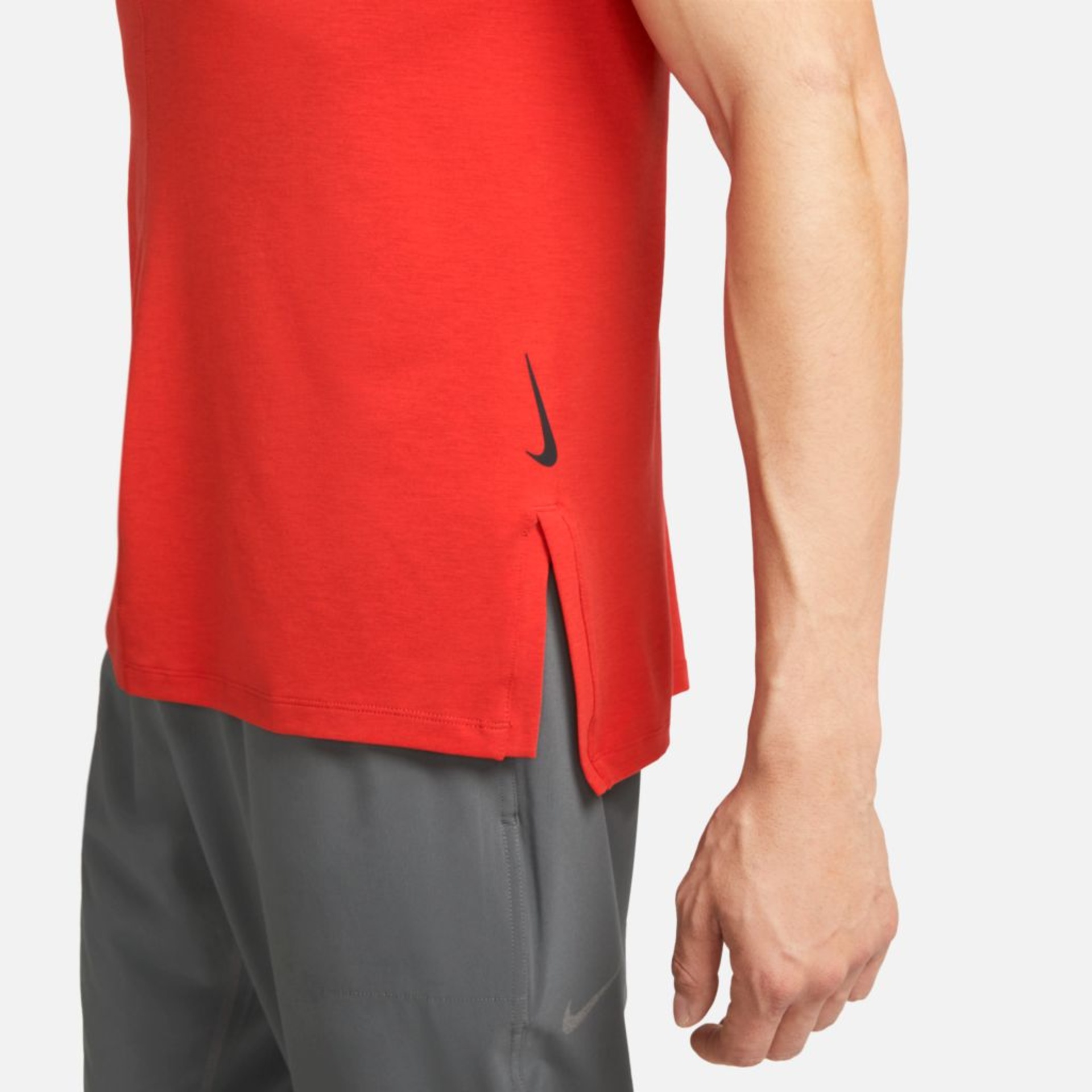 Camiseta Nike Yoga Dri-FIT Masculina - Foto 4