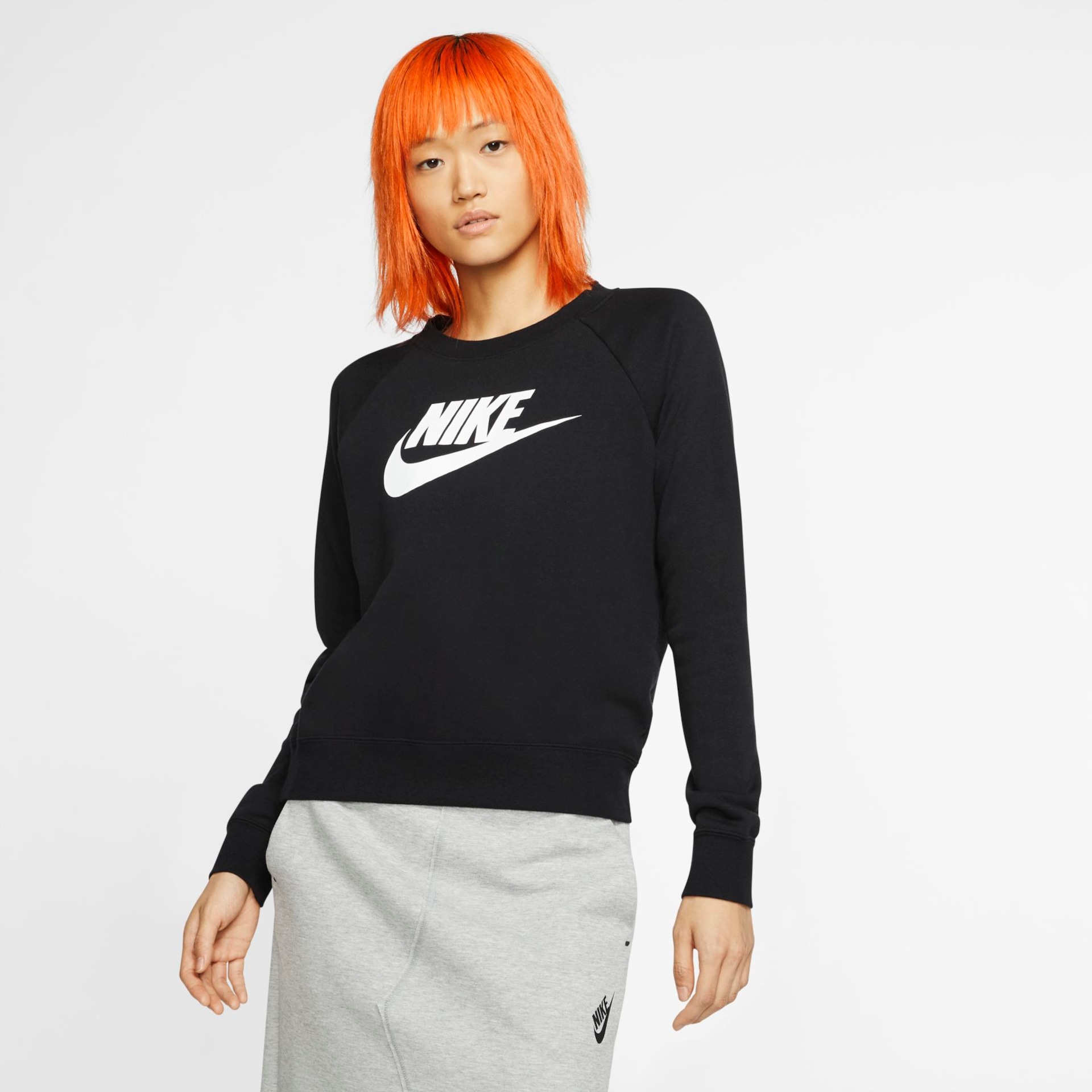 Blusão Nike Sportswear Essential Feminino - Foto 1