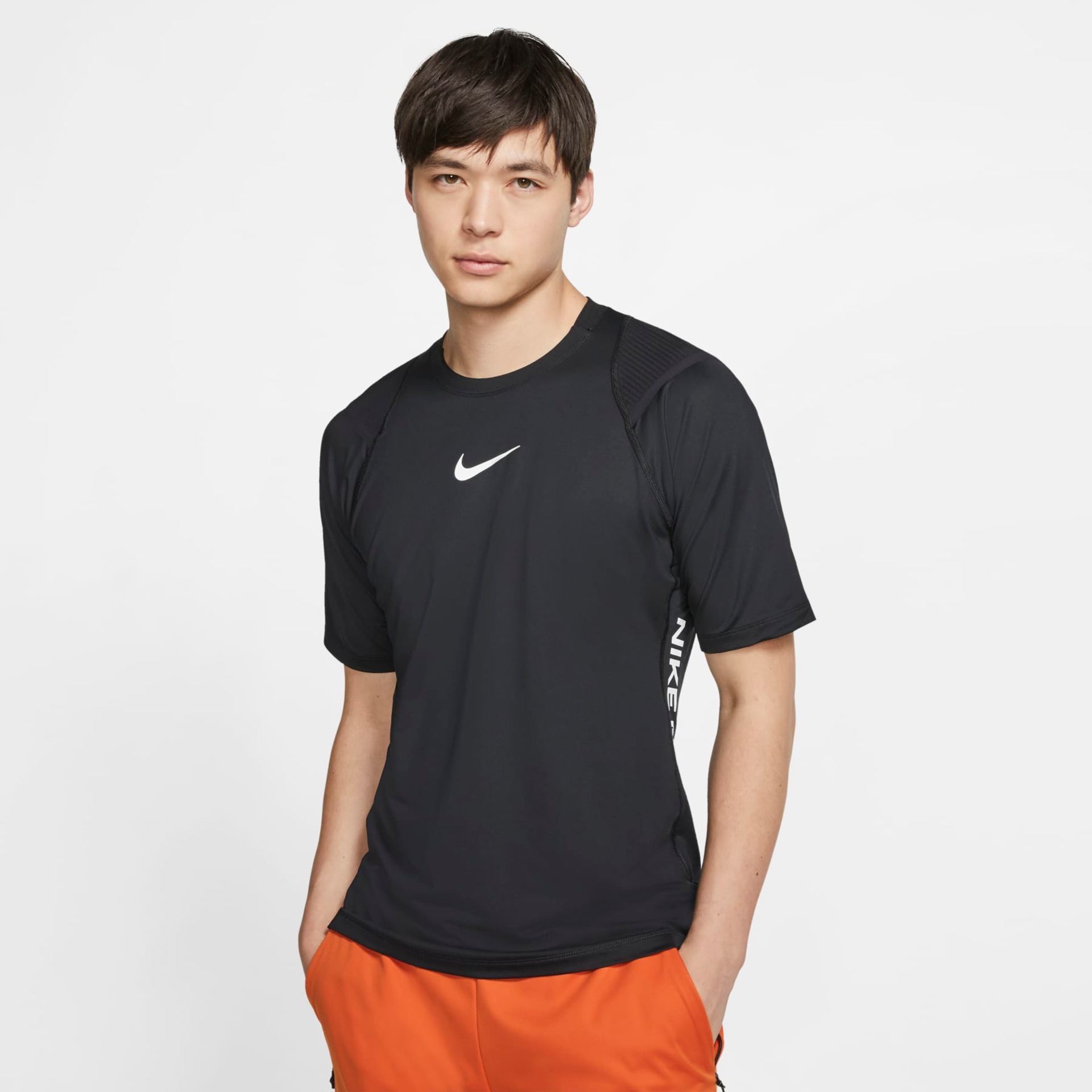 Camiseta Nike Pro AeroAdapt Masculina - Foto 1