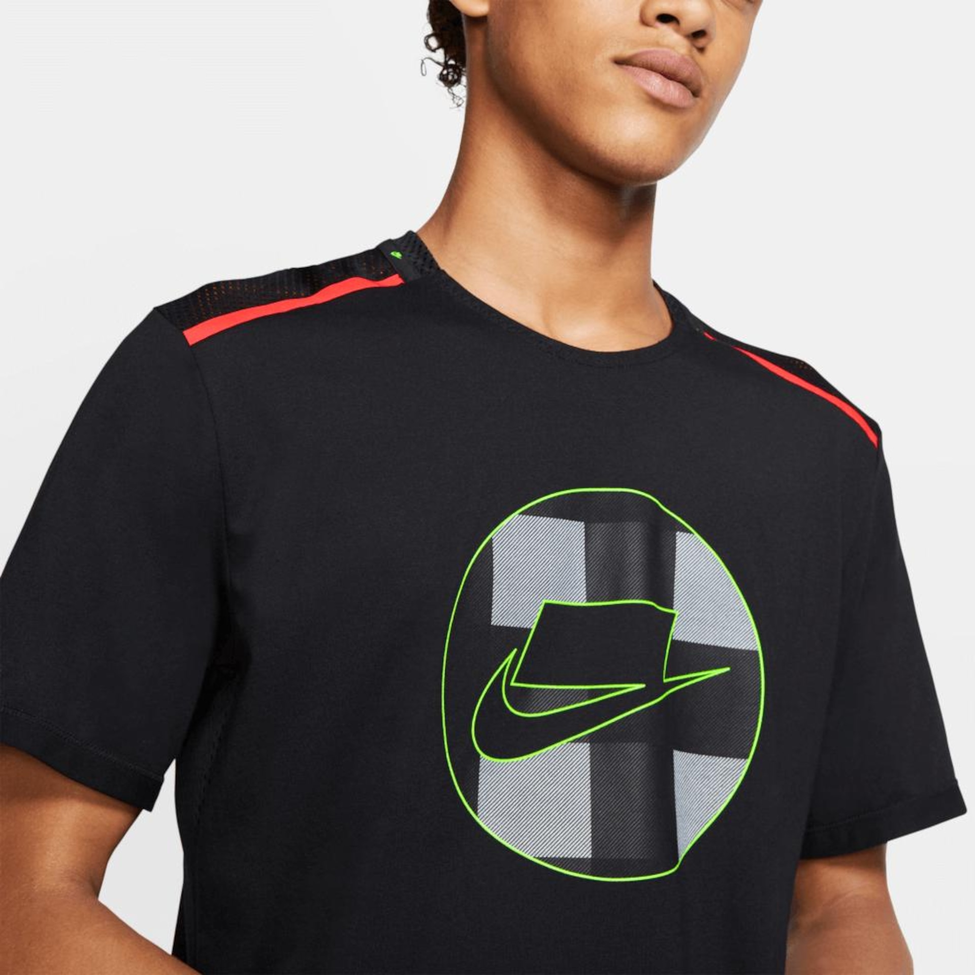 Camiseta Nike Mesh Top Masculina - Foto 3