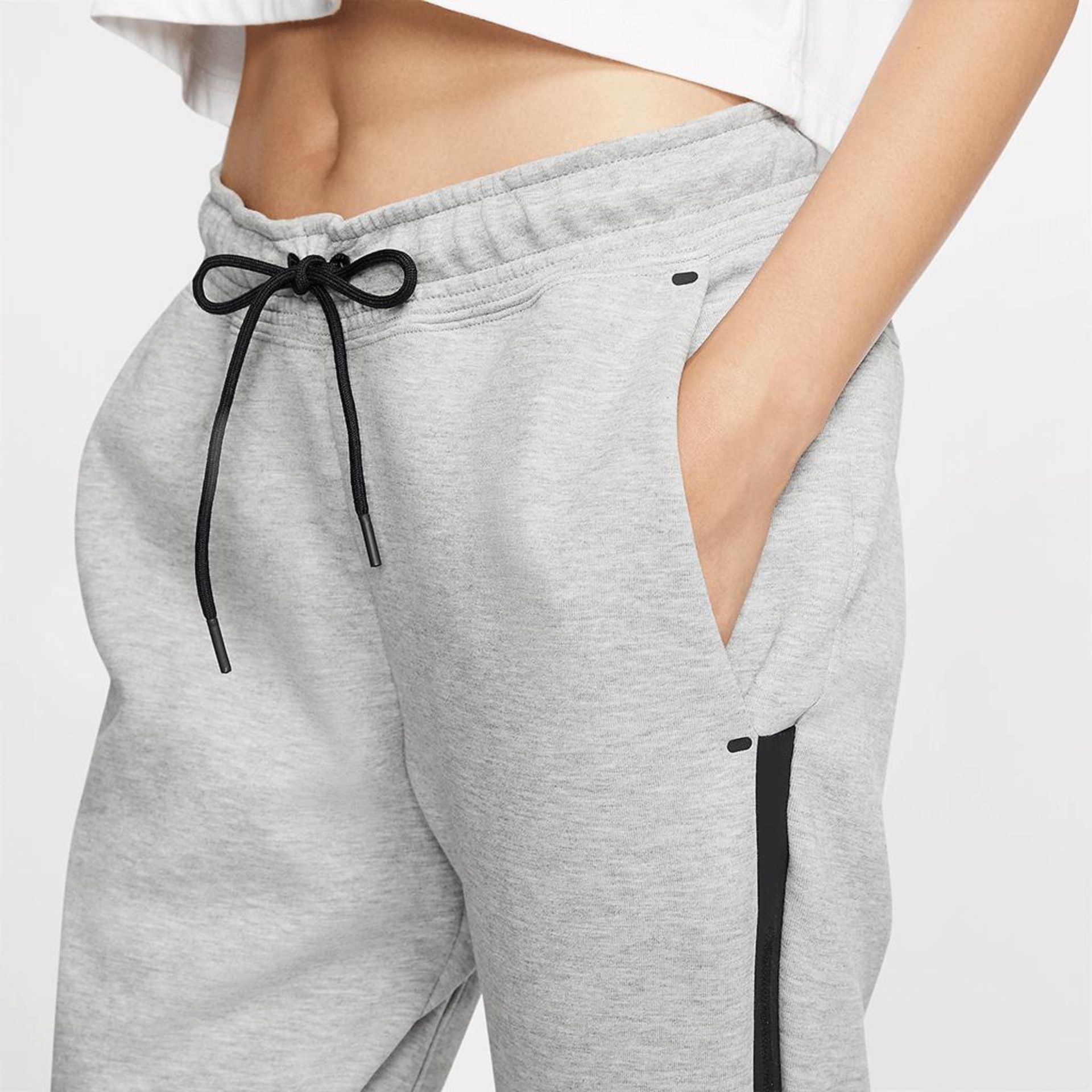 Calça Nike Sportswear Tech Fleece Feminina - Foto 5