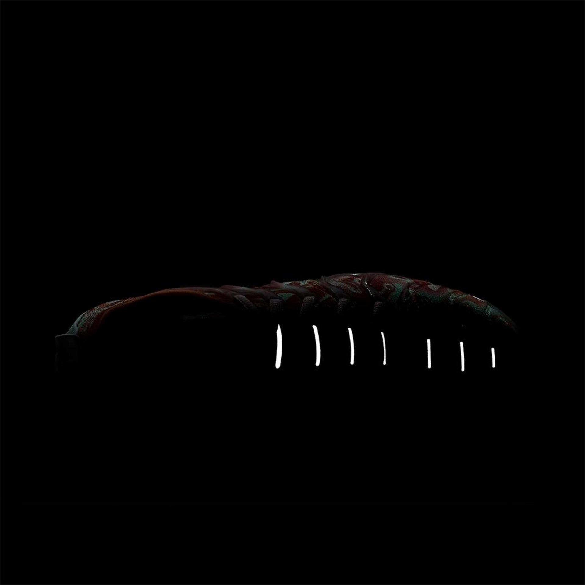 Tênis Nike Air VaporMax Plus QS Feminino - Foto 7