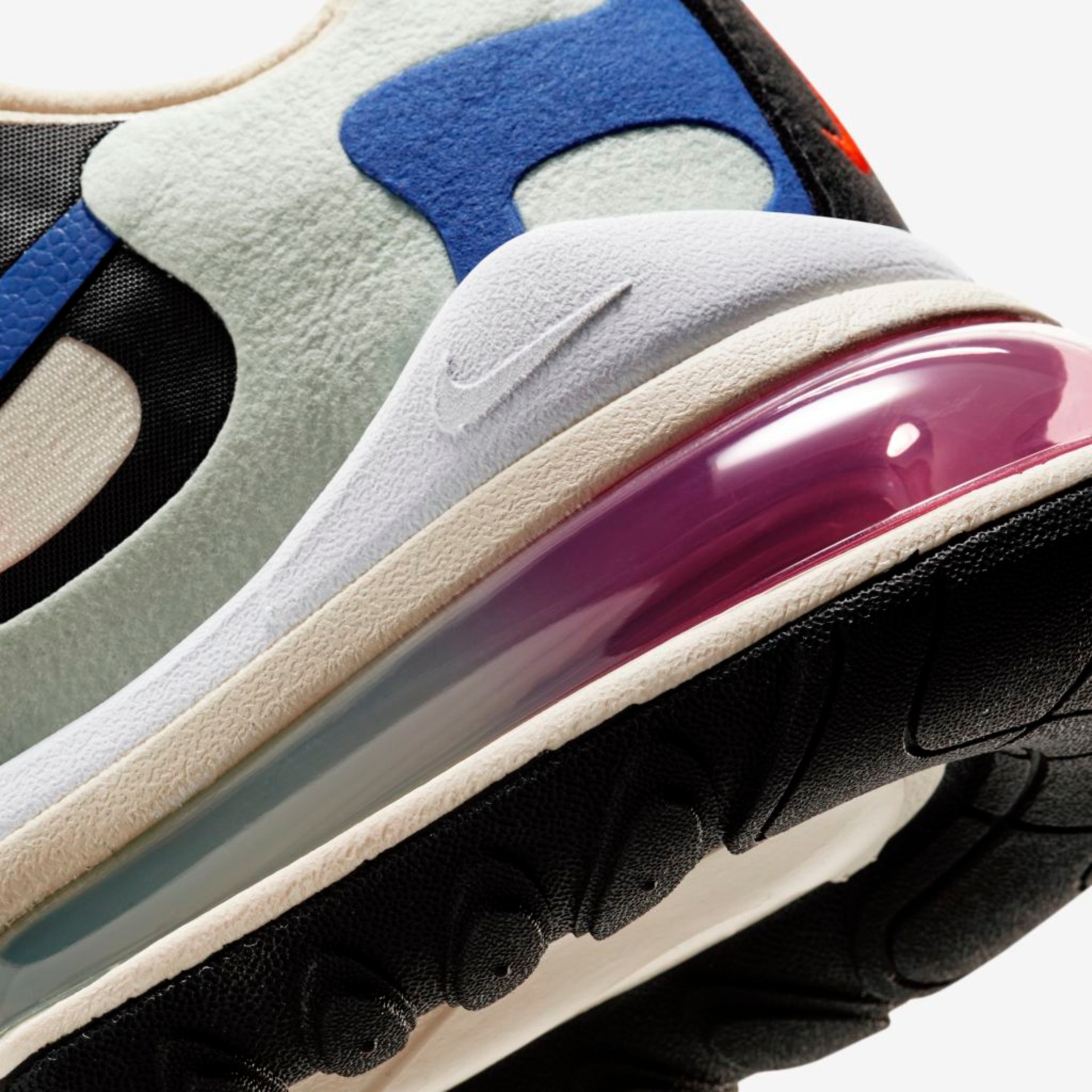 Tênis Nike Air Max 270 React Feminino - Foto 8