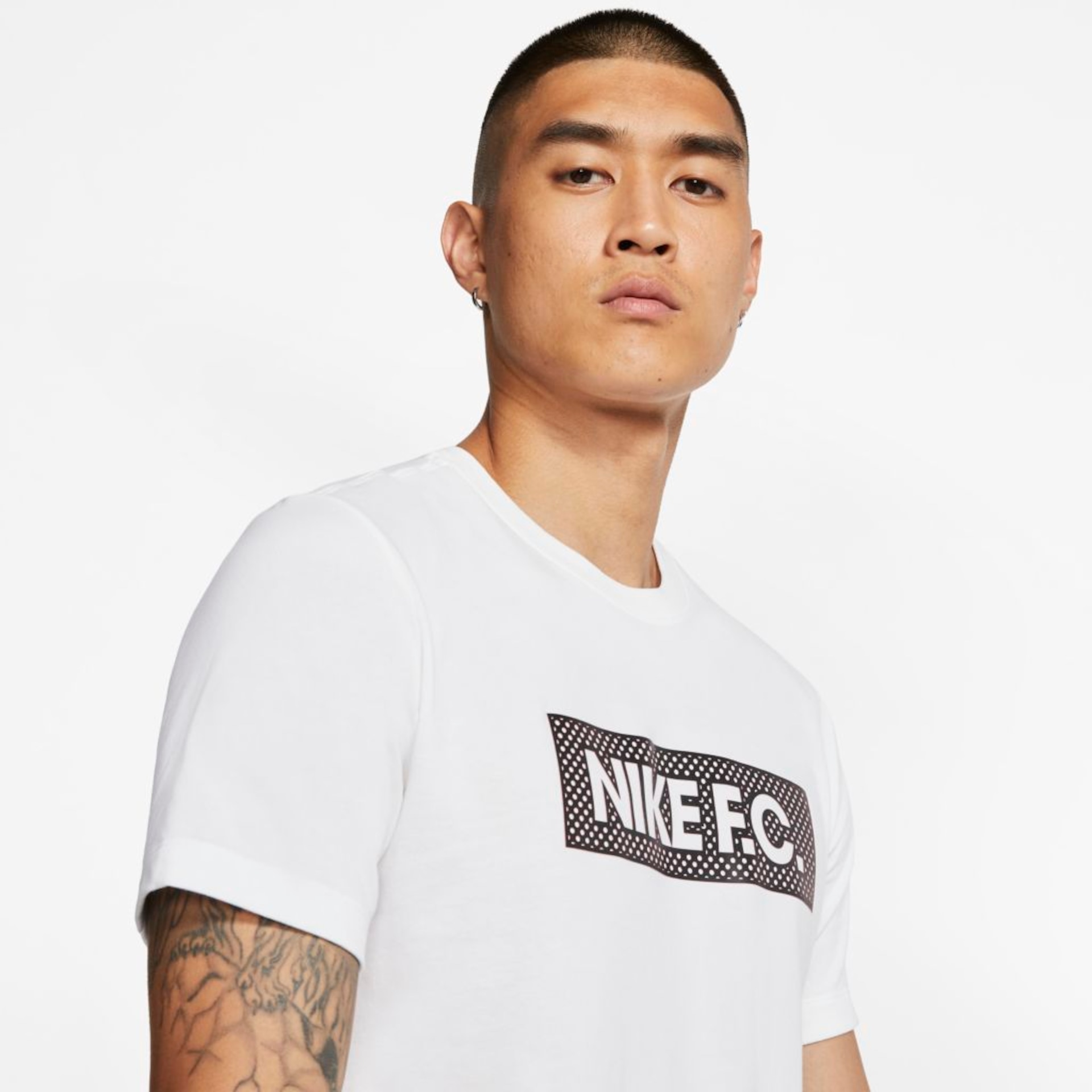 Camiseta Nike F.C. Masculina - Foto 3
