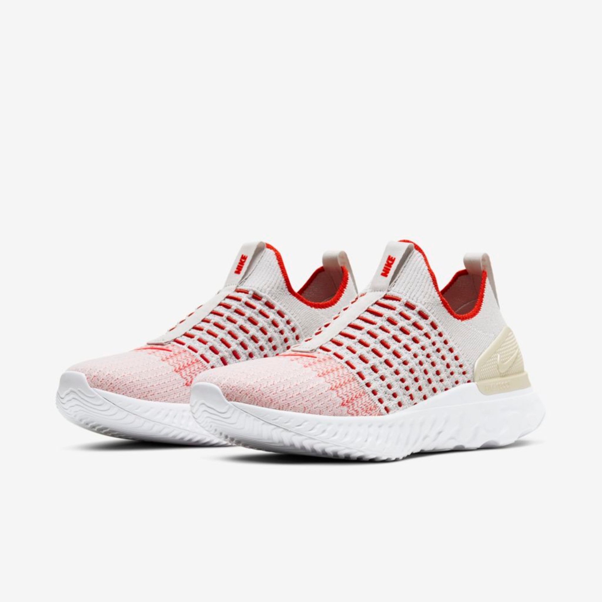 Tênis Nike React Phantom Run Flyknit 2 Feminino - Foto 5