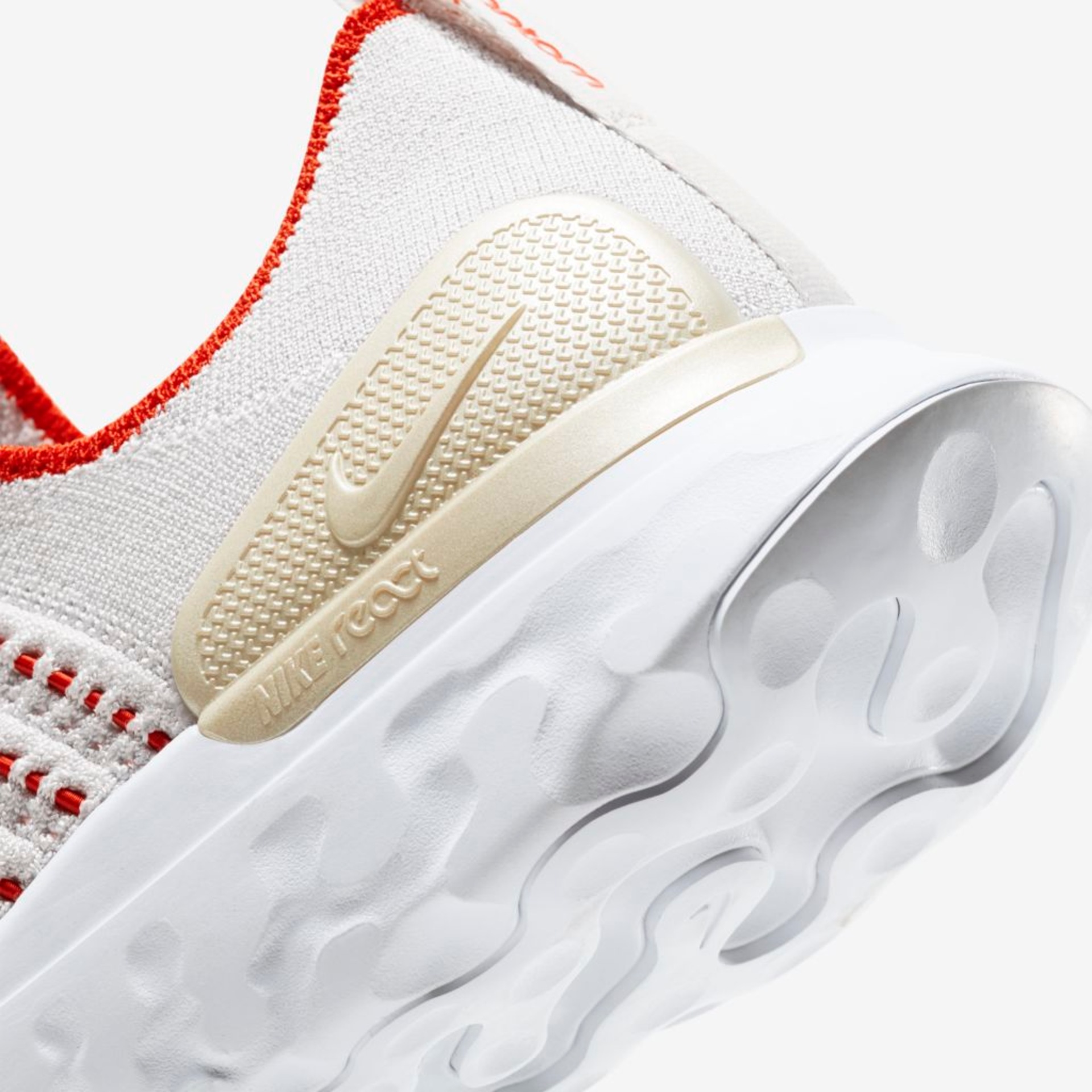 Tênis Nike React Phantom Run Flyknit 2 Feminino - Foto 8
