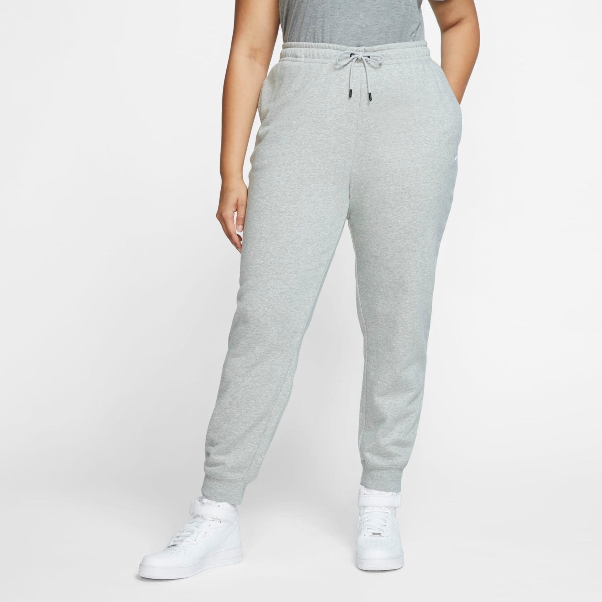 Plus Size - Calça Nike Sportswear Essential Feminina - Foto 1