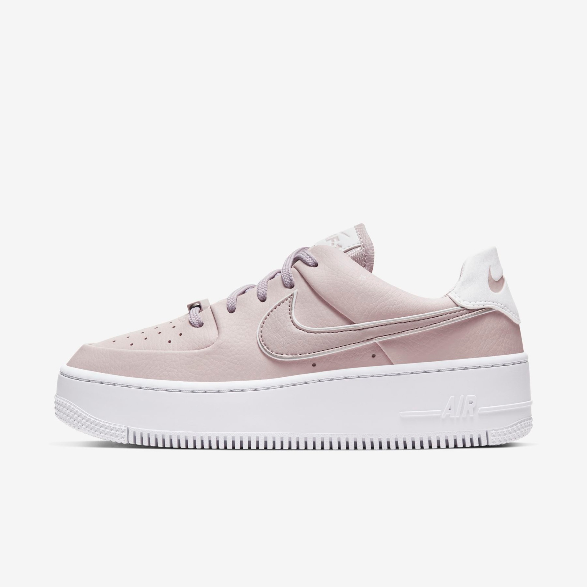 Tênis Nike Air Force 1 Sage Low Feminino - Foto 1