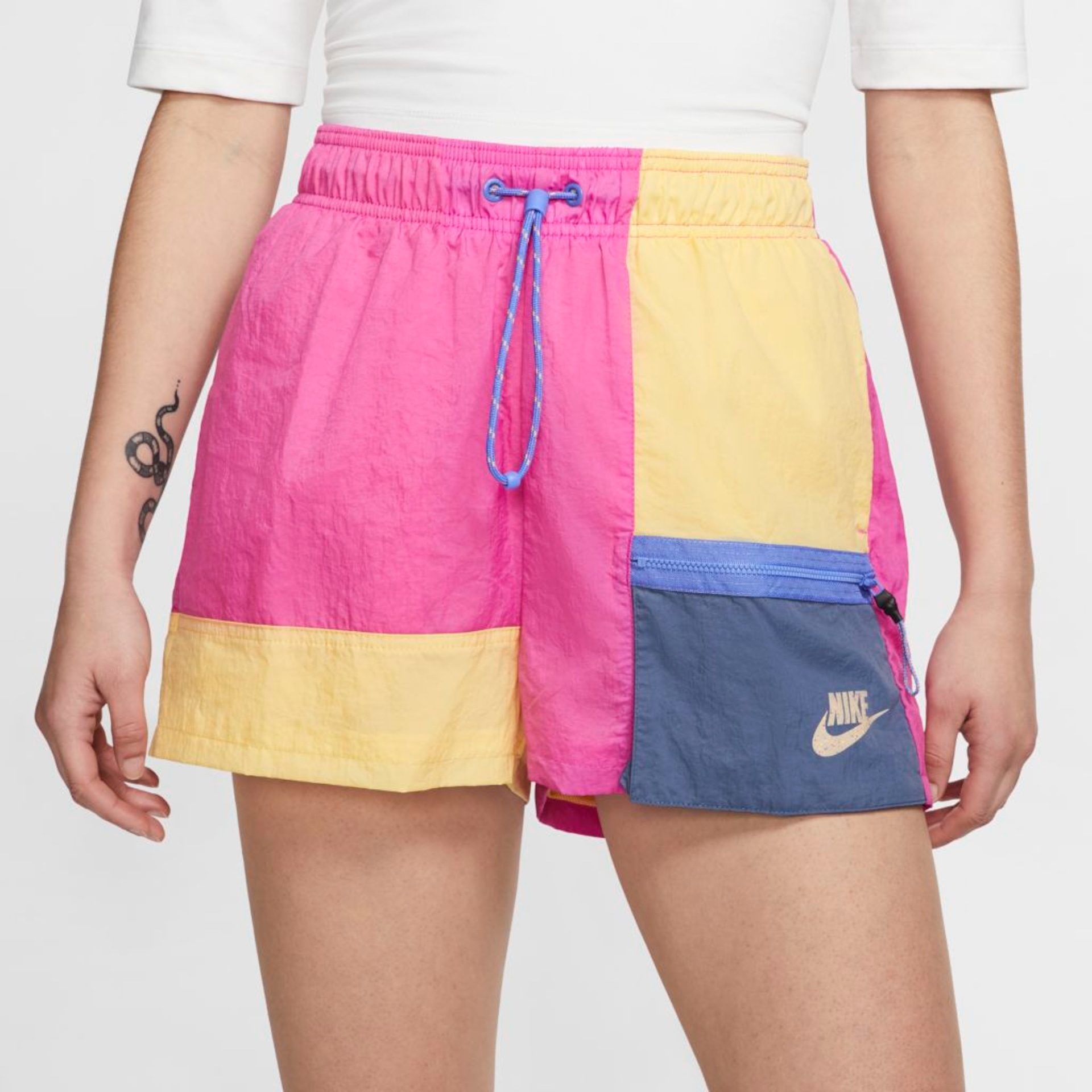 Shorts Nike Sportswear Icon Clash Feminino - Foto 2