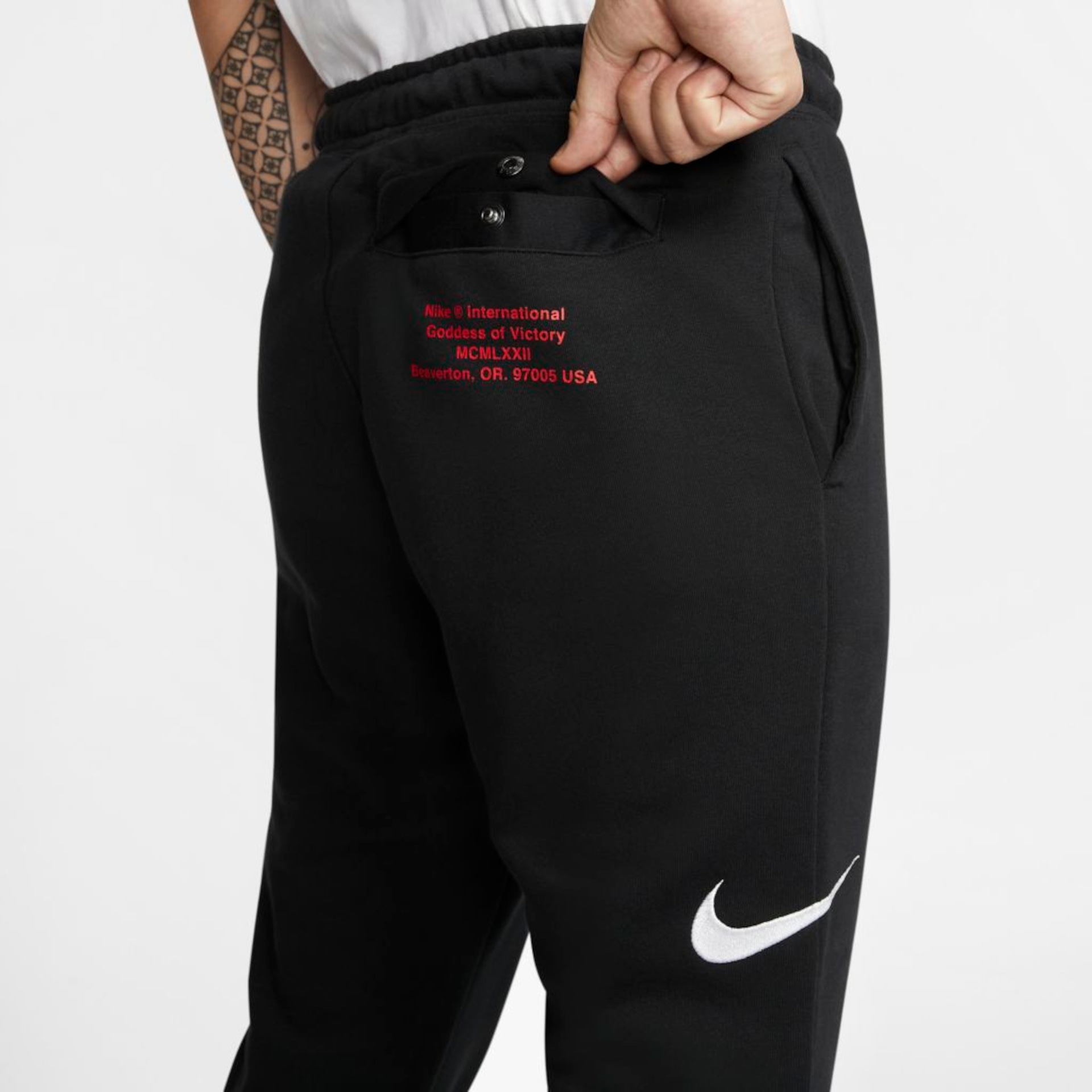 Calça Nike Sportswear Swoosh Masculina - Foto 4