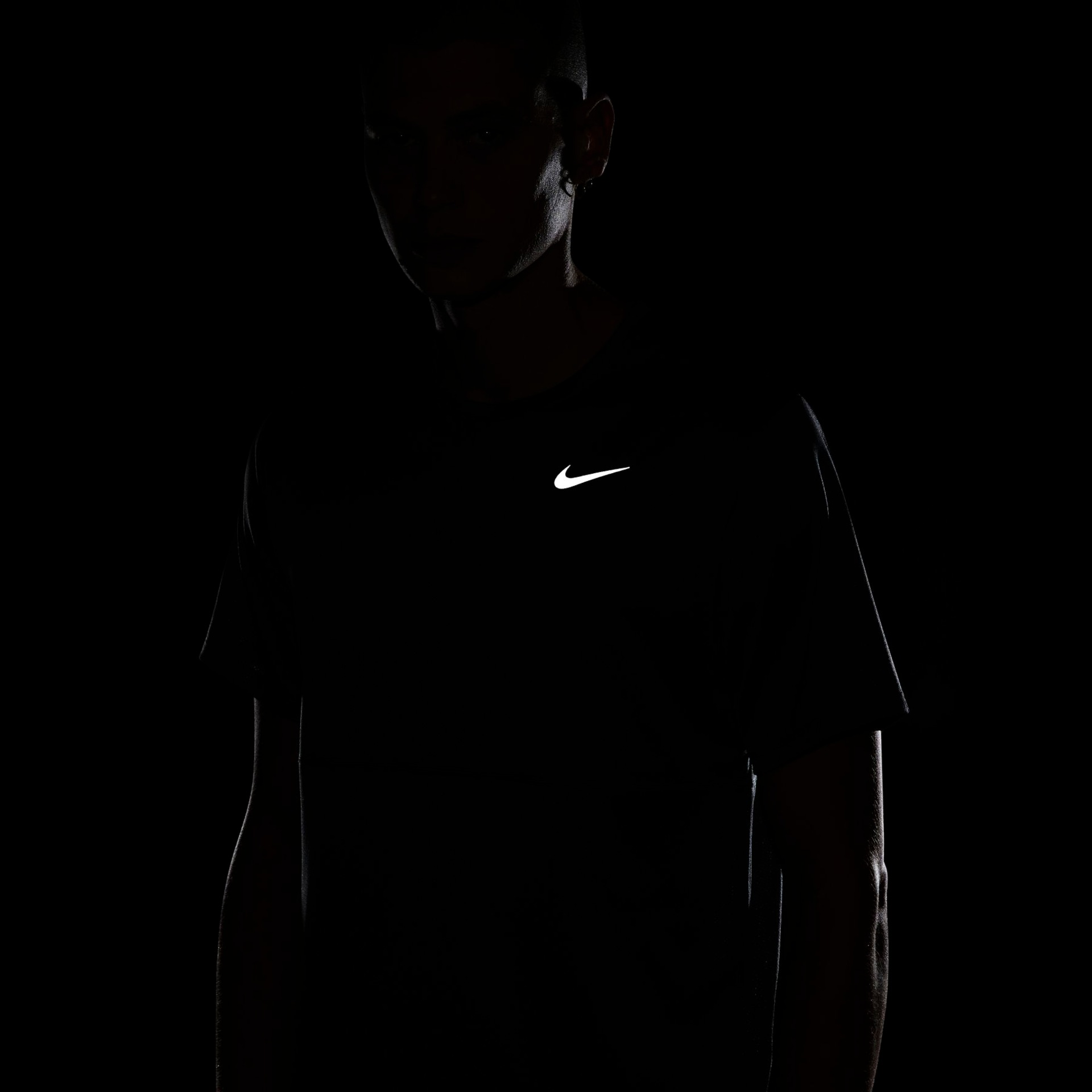 Camiseta Nike Breathe Masculina - Foto 6