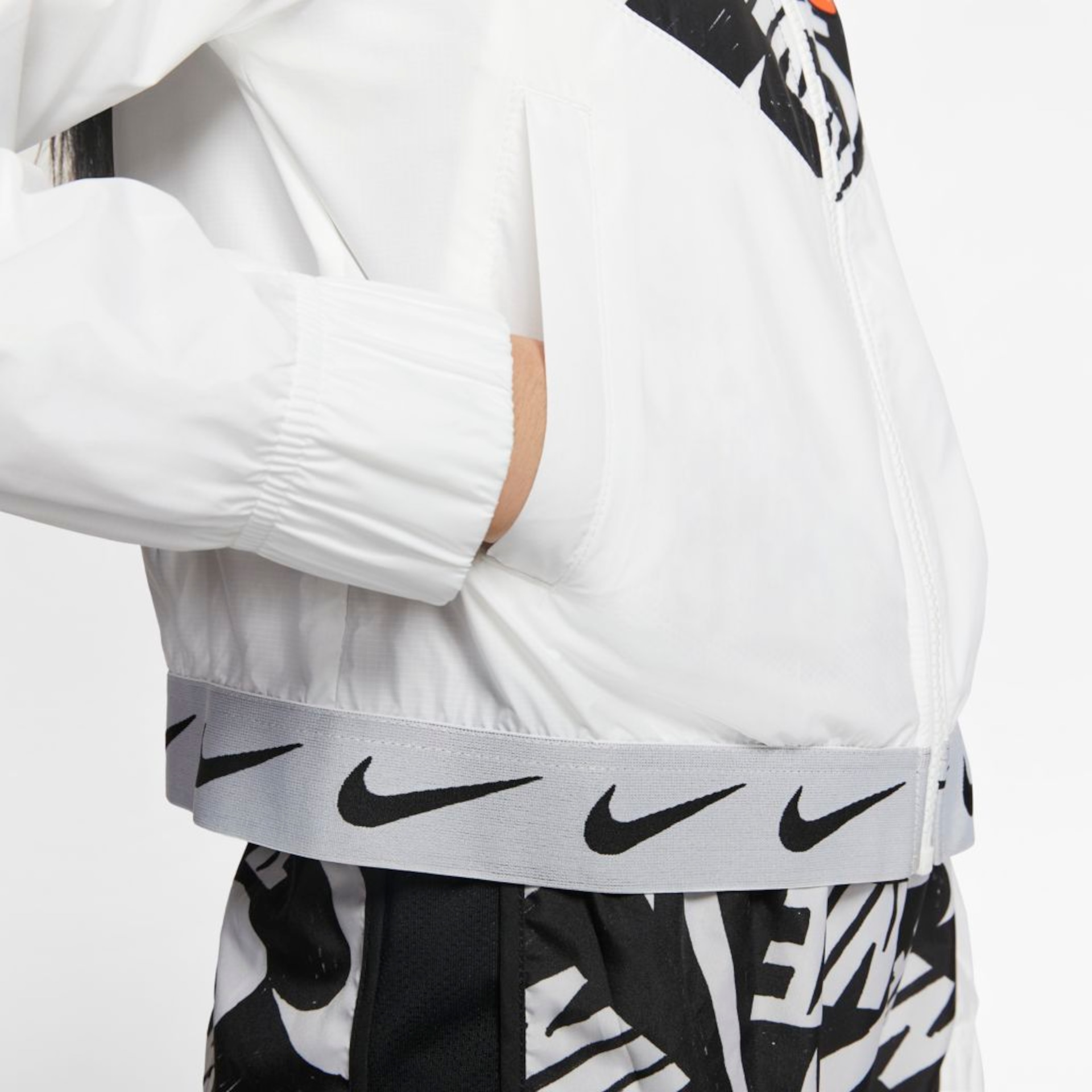 Jaqueta Nike Sportswear Windrunner Infantil - Foto 4