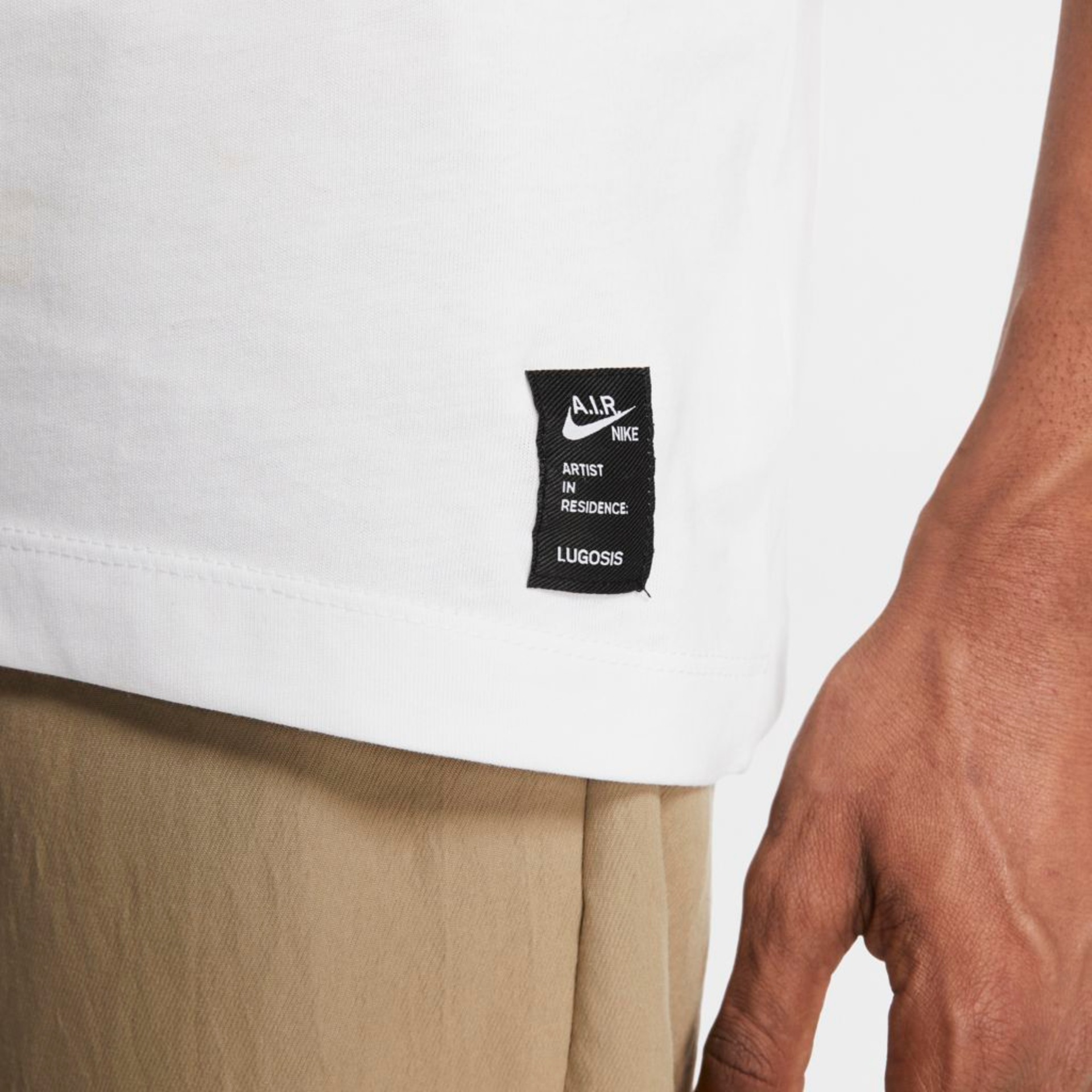 Camiseta Nike Sportswear Masculina - Foto 6