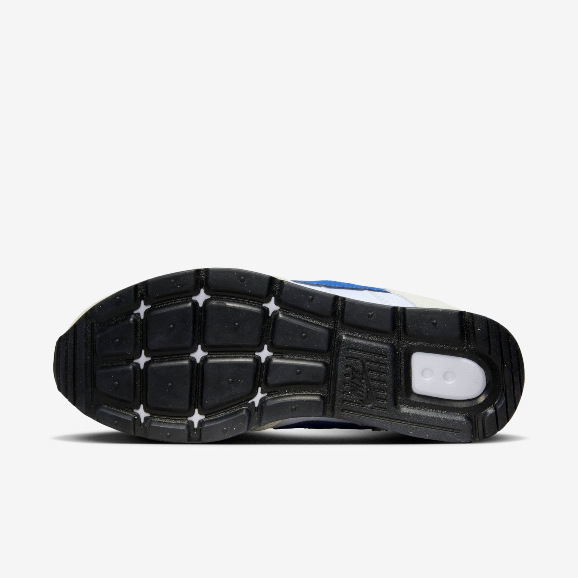 Tênis Nike Venture Runner Feminino - Foto 2