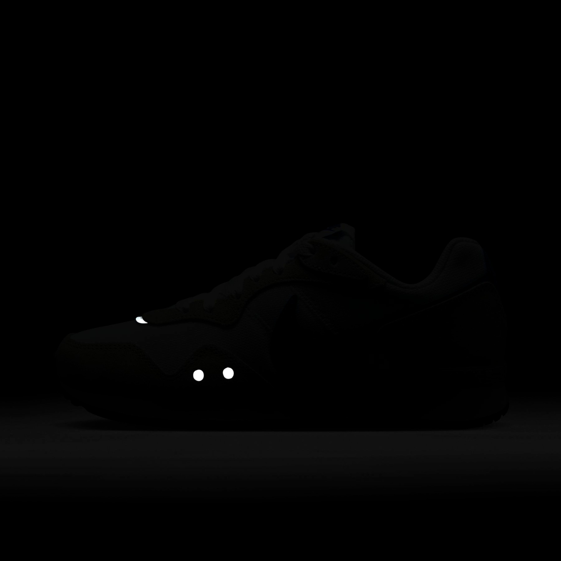 Tênis Nike Venture Runner Feminino - Foto 11